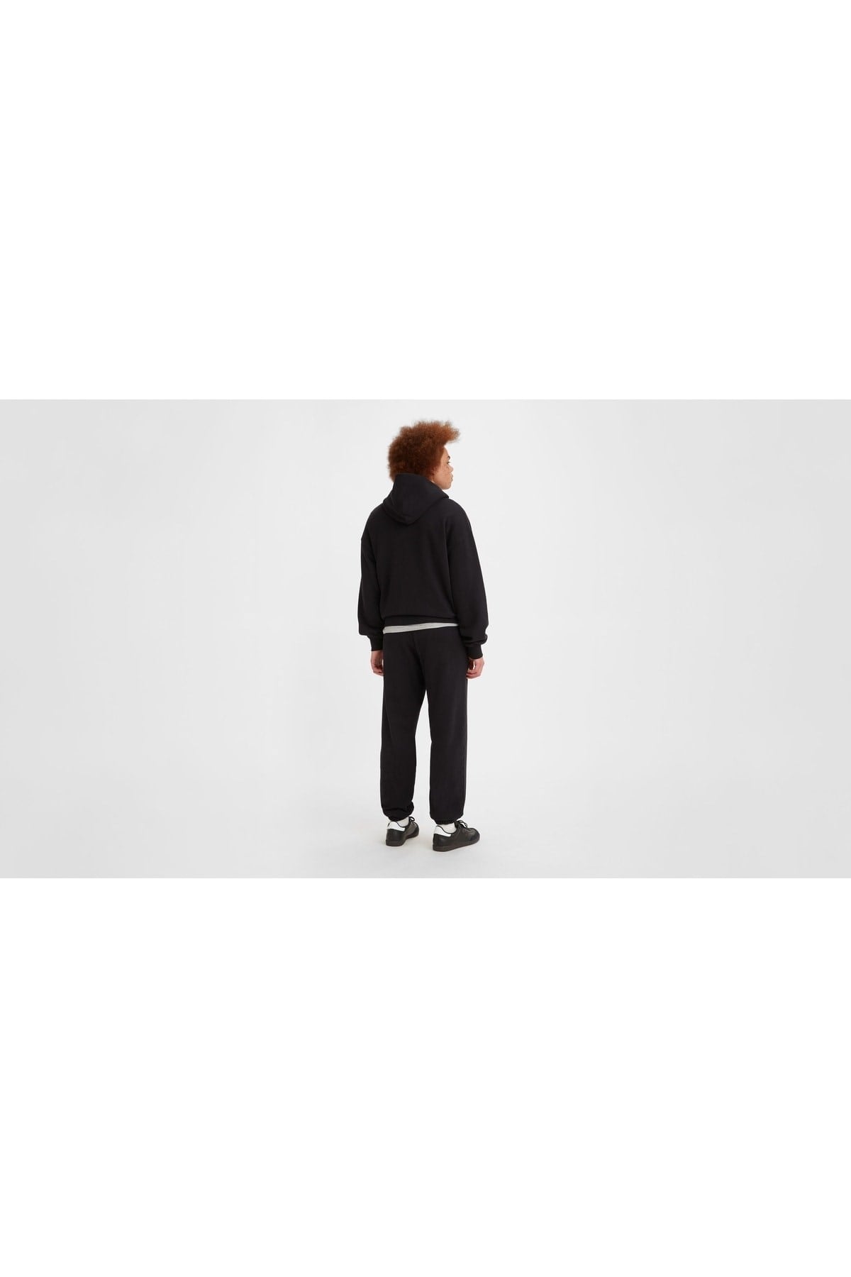gold-tab-sweats-e1e3e-.jpg