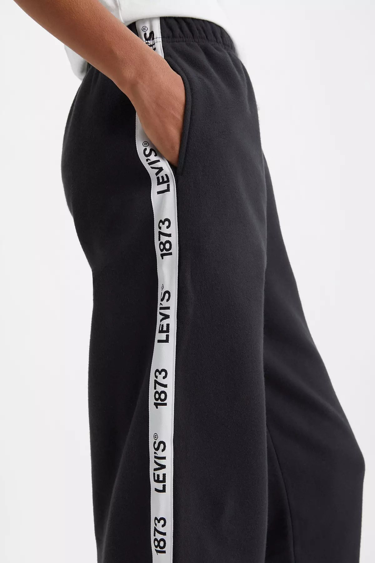 graphic-laundry-sweatpants--3ad8-.jpg