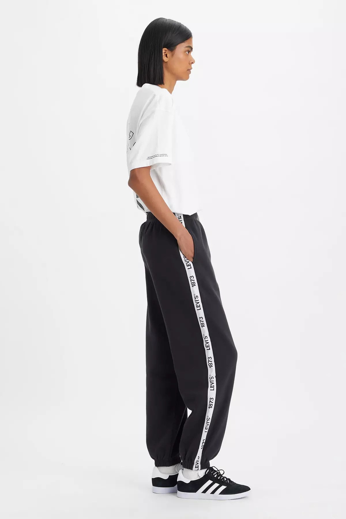graphic-laundry-sweatpants-46461d.jpg