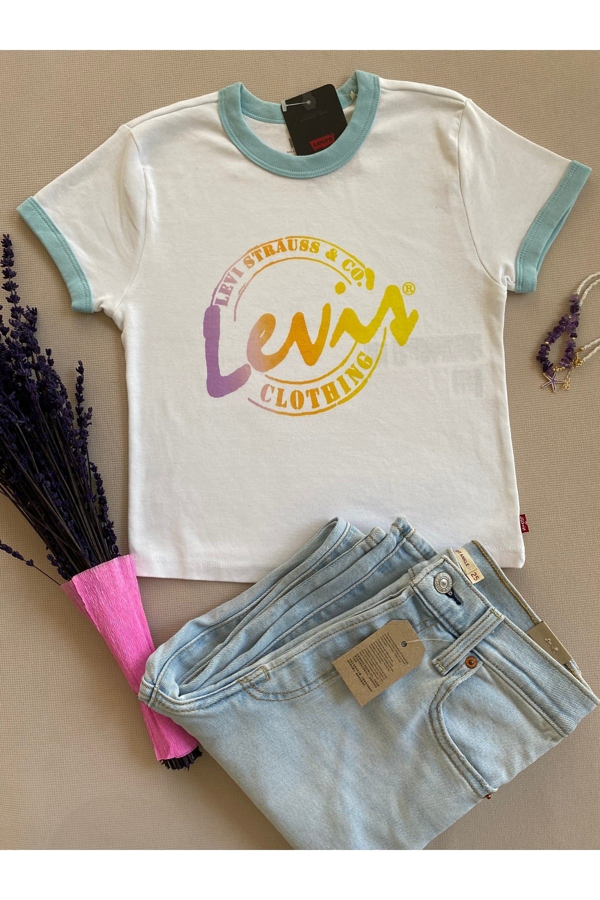 graphic-ringer-mini-tee-archive-script--bbdd-.jpg