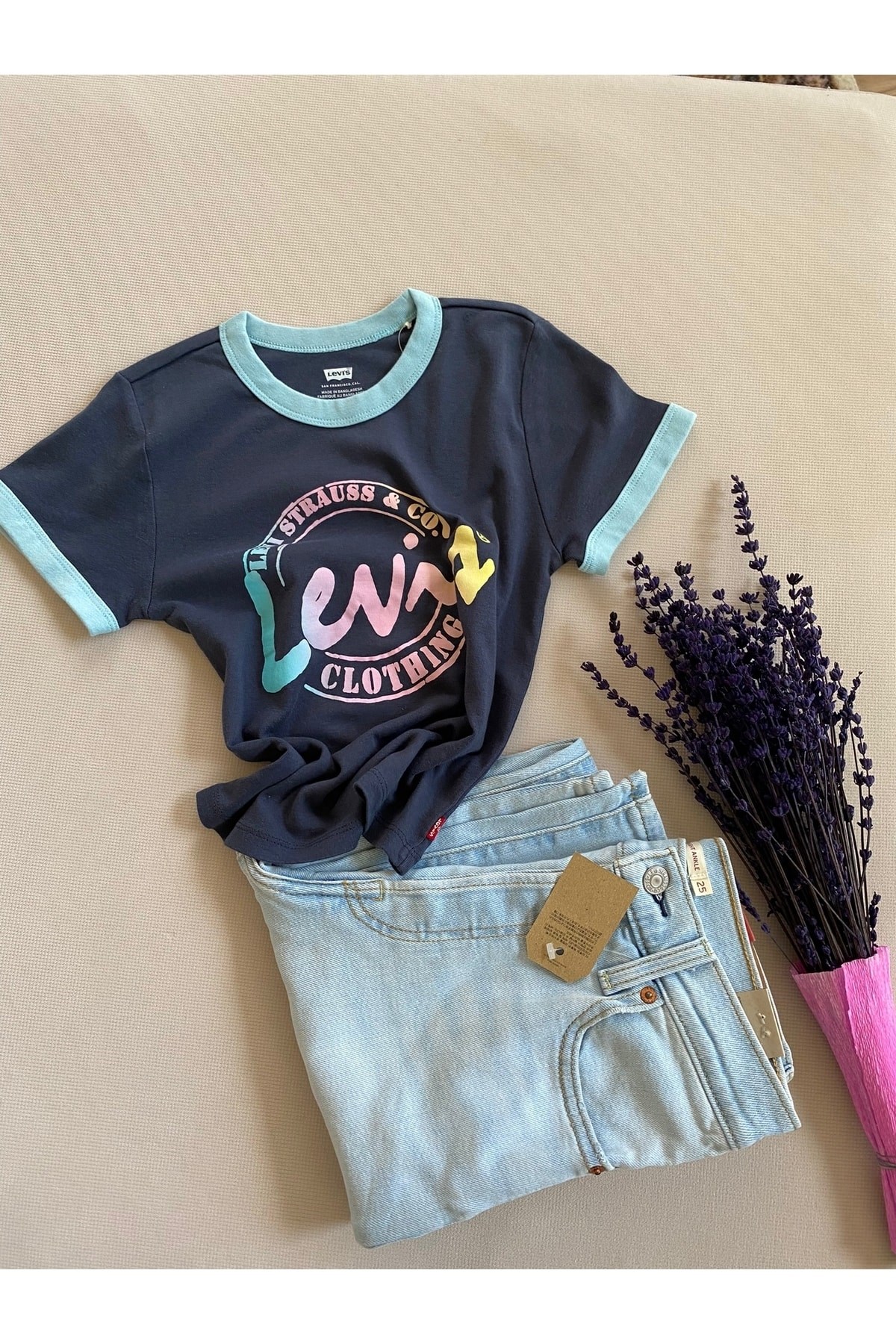 graphic-ringer-mini-tee-archive-script-f6-b6f.jpg