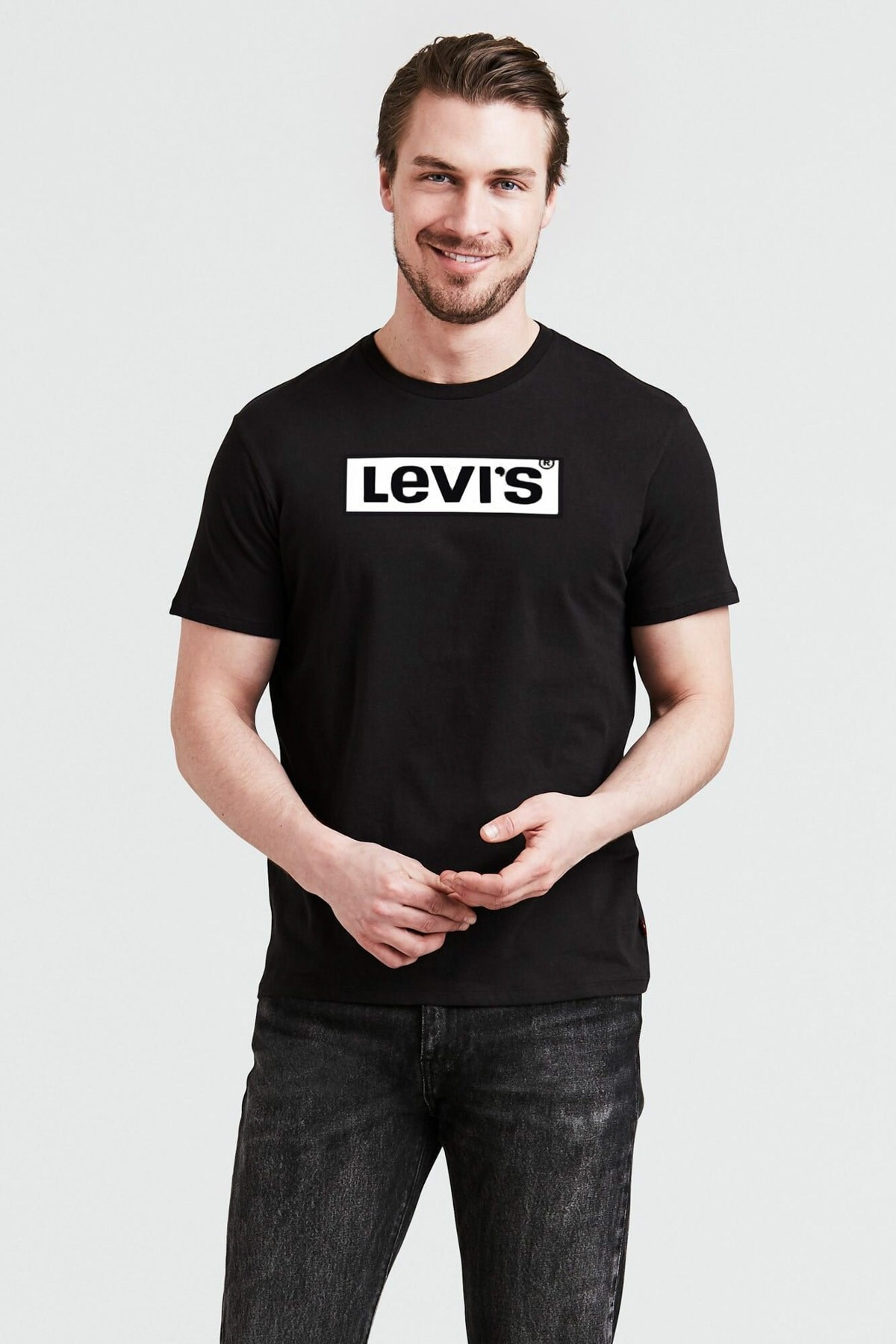 graphic-set-in-logo-t-shirt-530410.jpg
