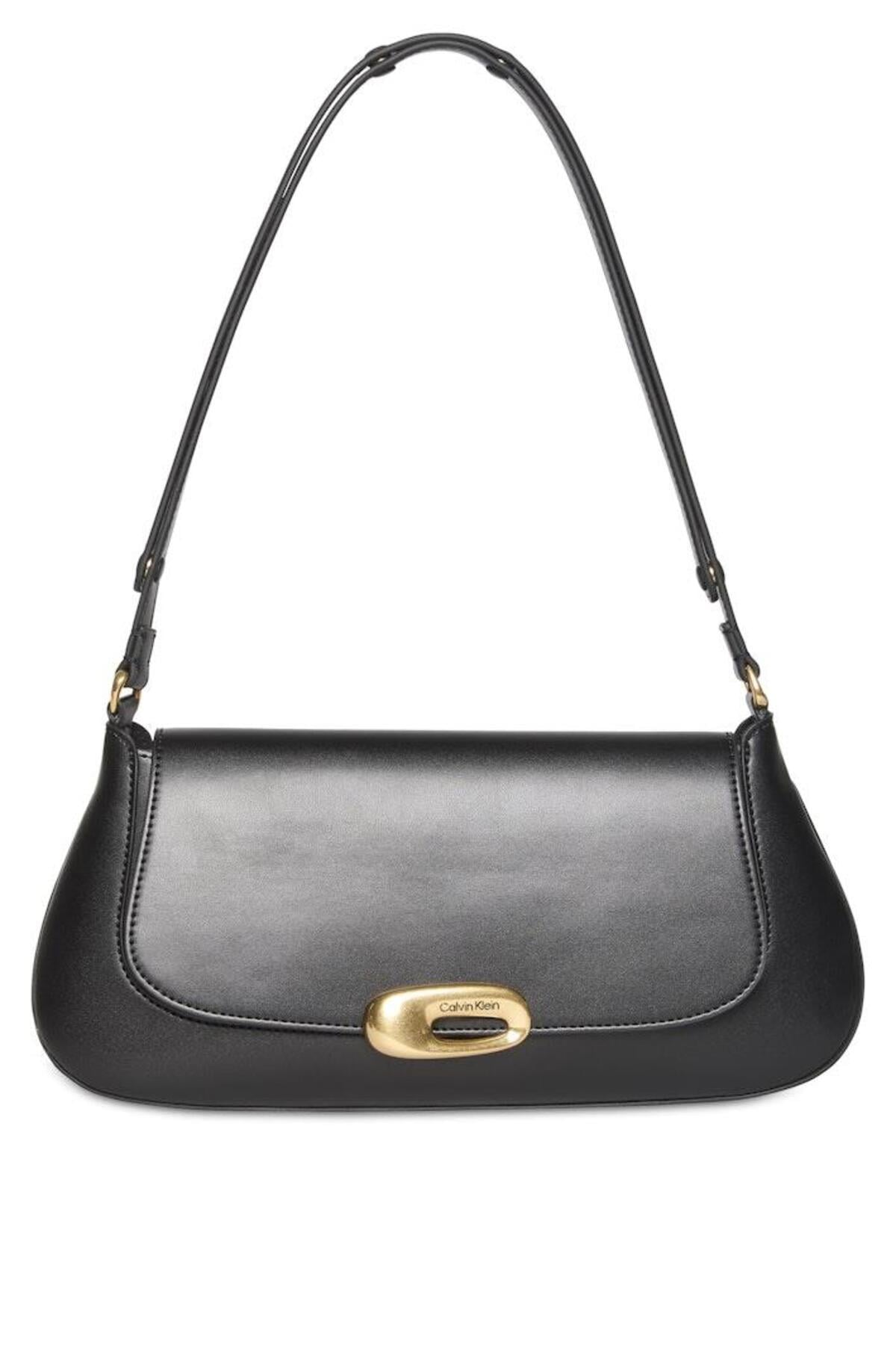hardware-flap-shoulder-bag-a36e-1.jpg