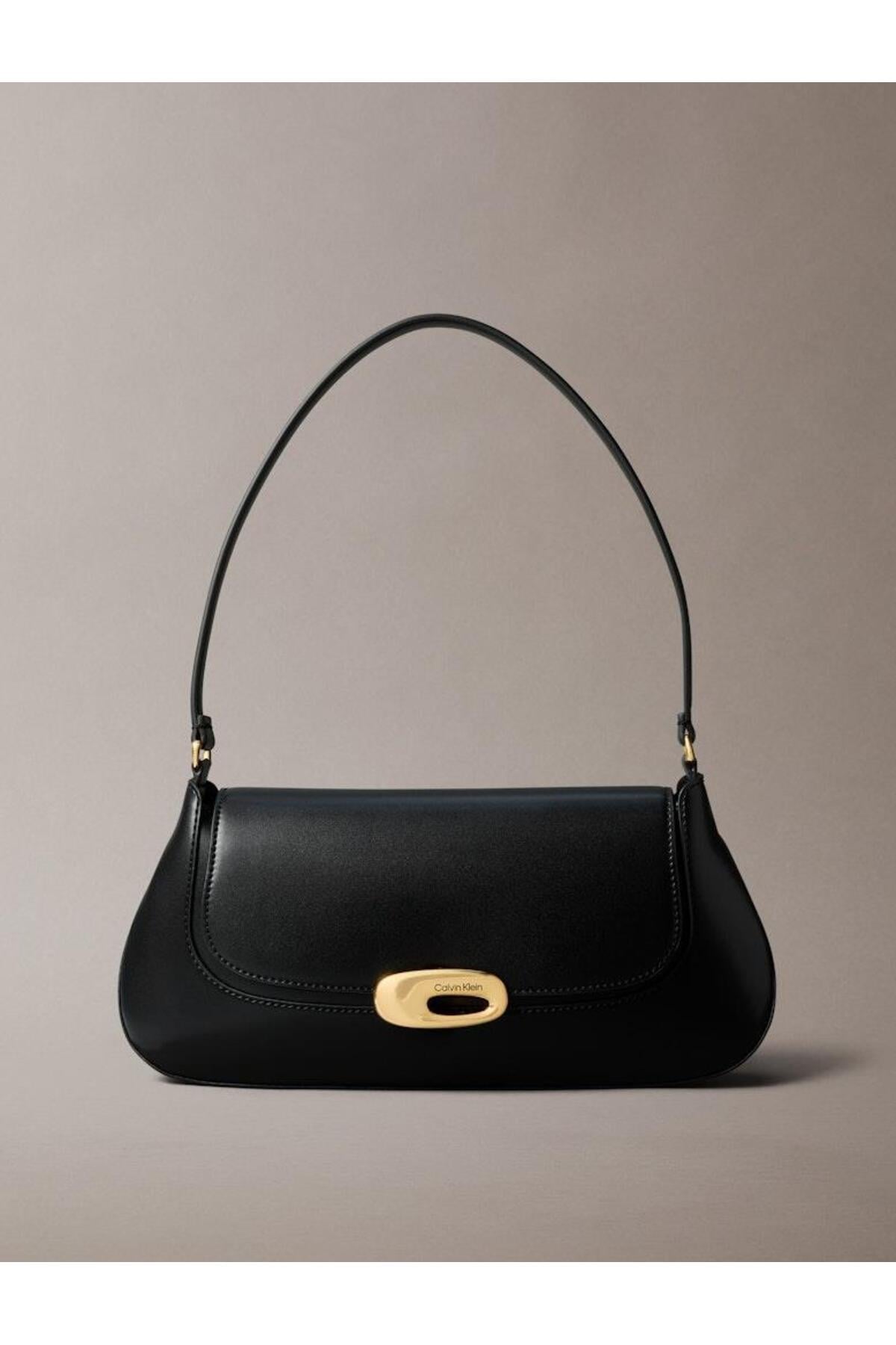 hardware-flap-shoulder-bag-bd56c2.jpg