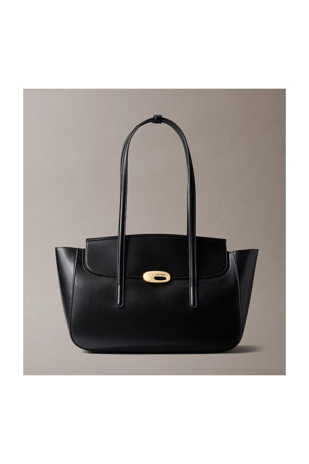 hardware-flap-tote-bag-9f3-d5.jpg