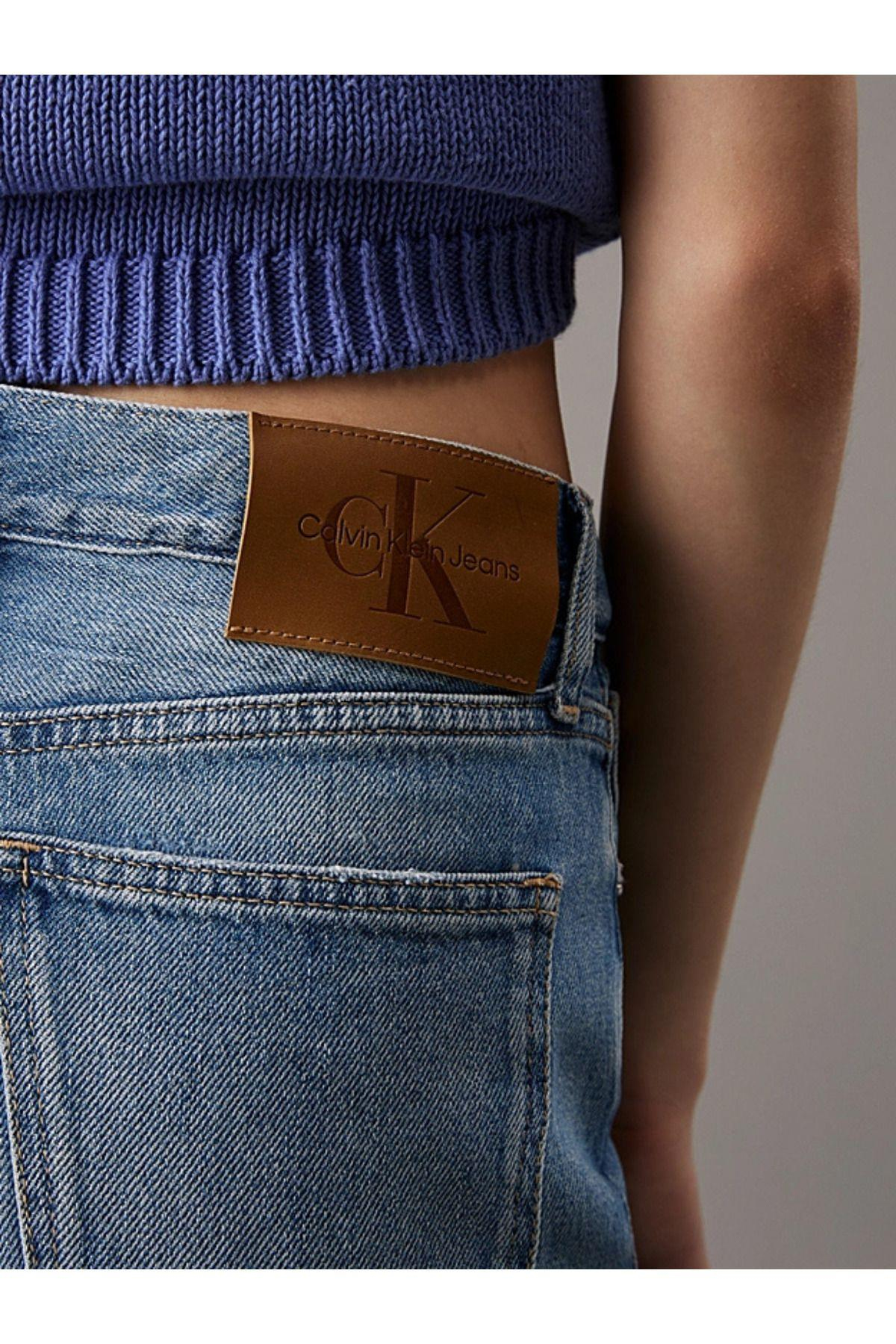 high-rise-straight-jeans-2e8f67.jpg