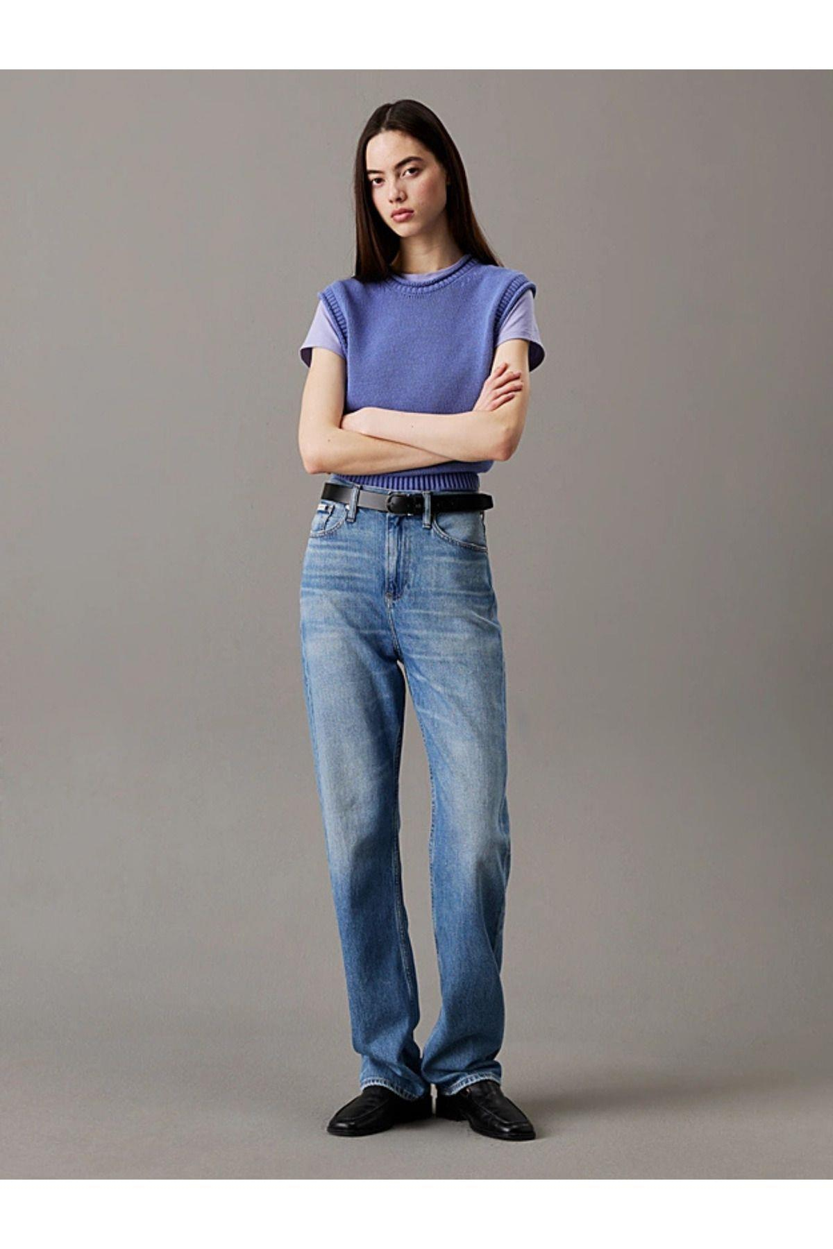high-rise-straight-jeans-ee9bcb.jpg