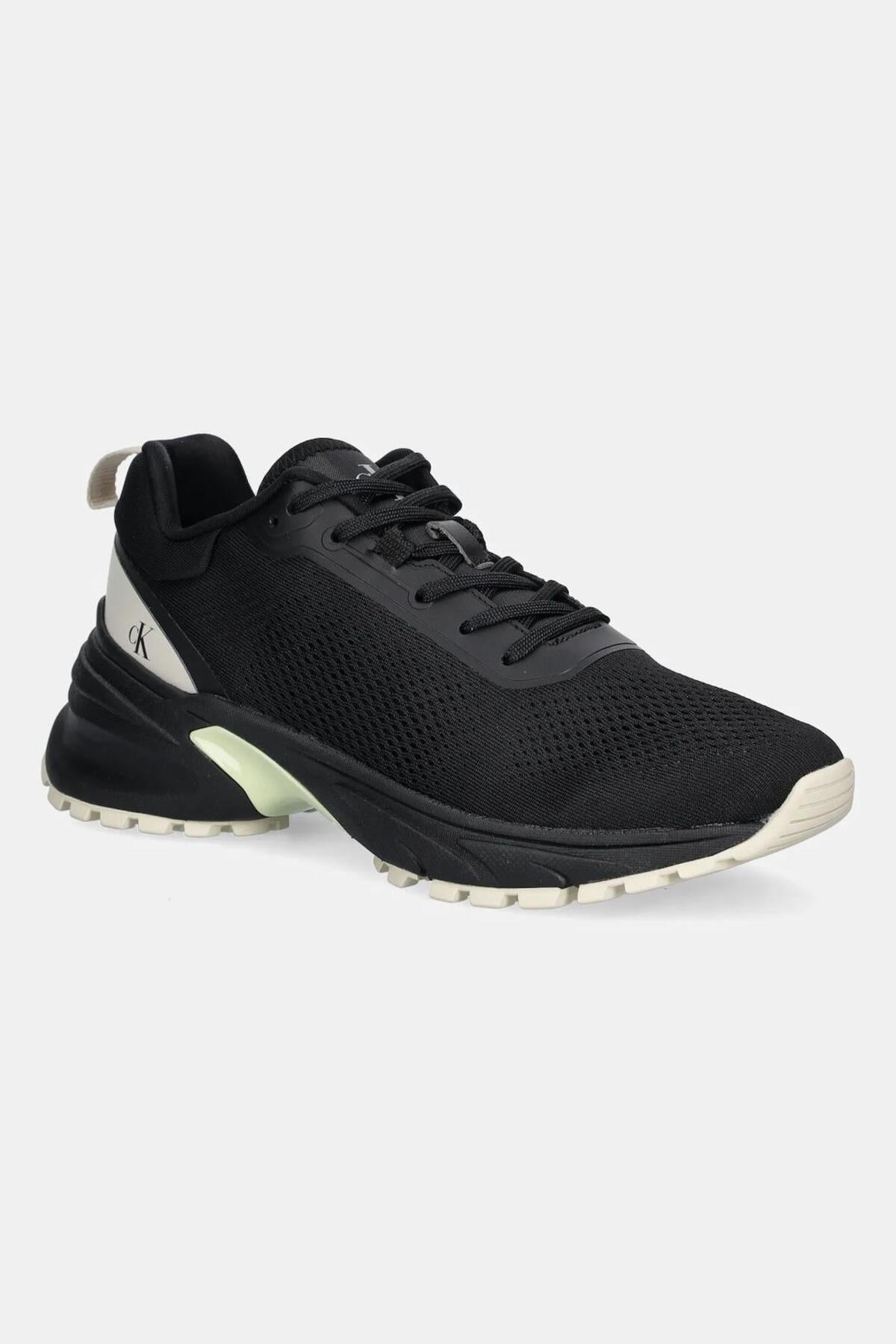 hike-runner-mg-tech-knit-056a32.jpg