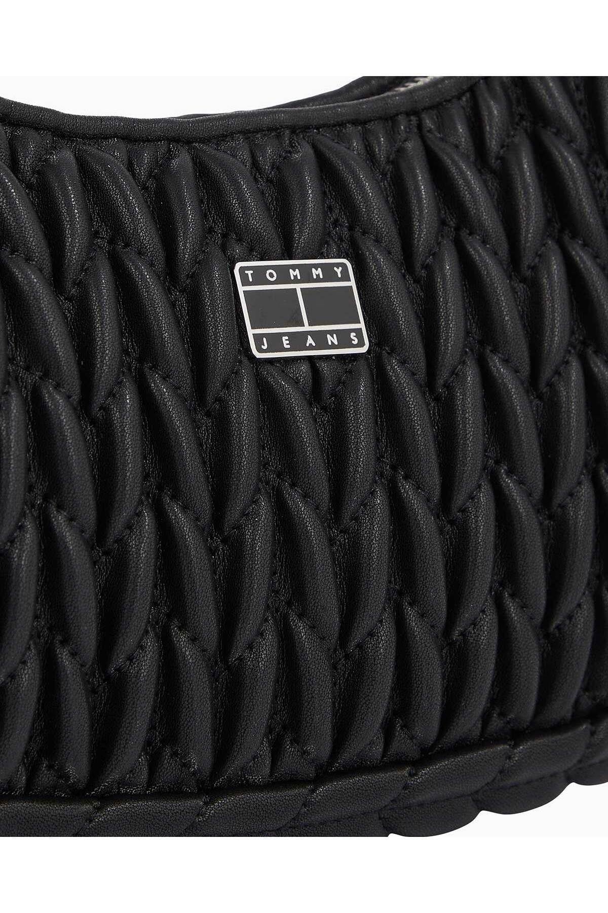 iconic-quilted-omuz-cantasi-7c6-8e.jpg