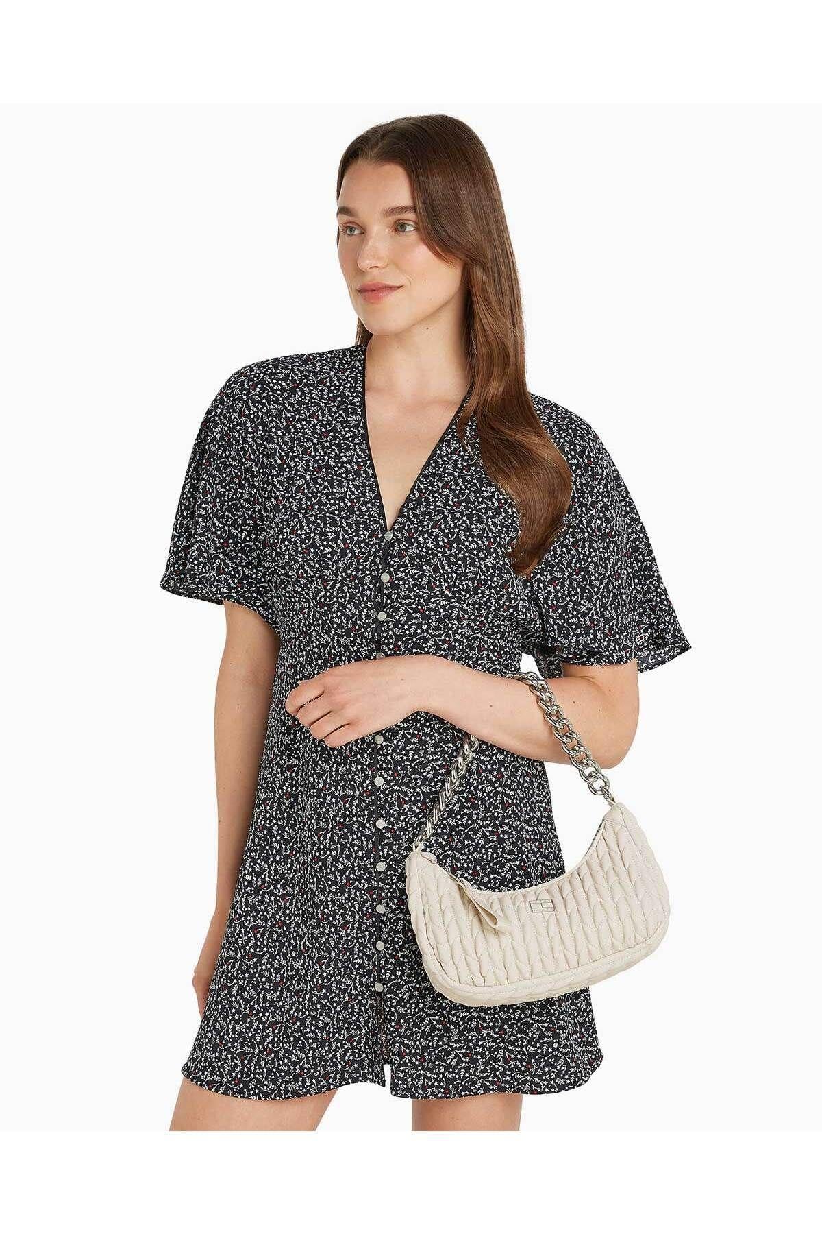 iconic-quilted-omuz-cantasi-dc6f62.jpg