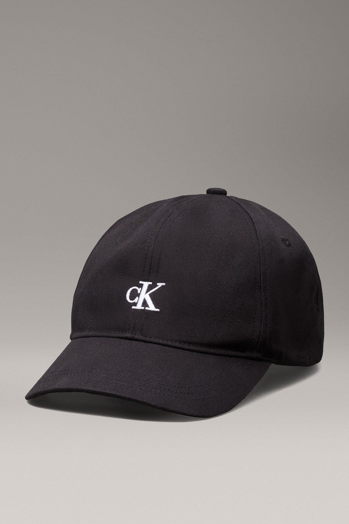 iu0iu00150-monogram-baseball-cap-stand-e9031c.jpg