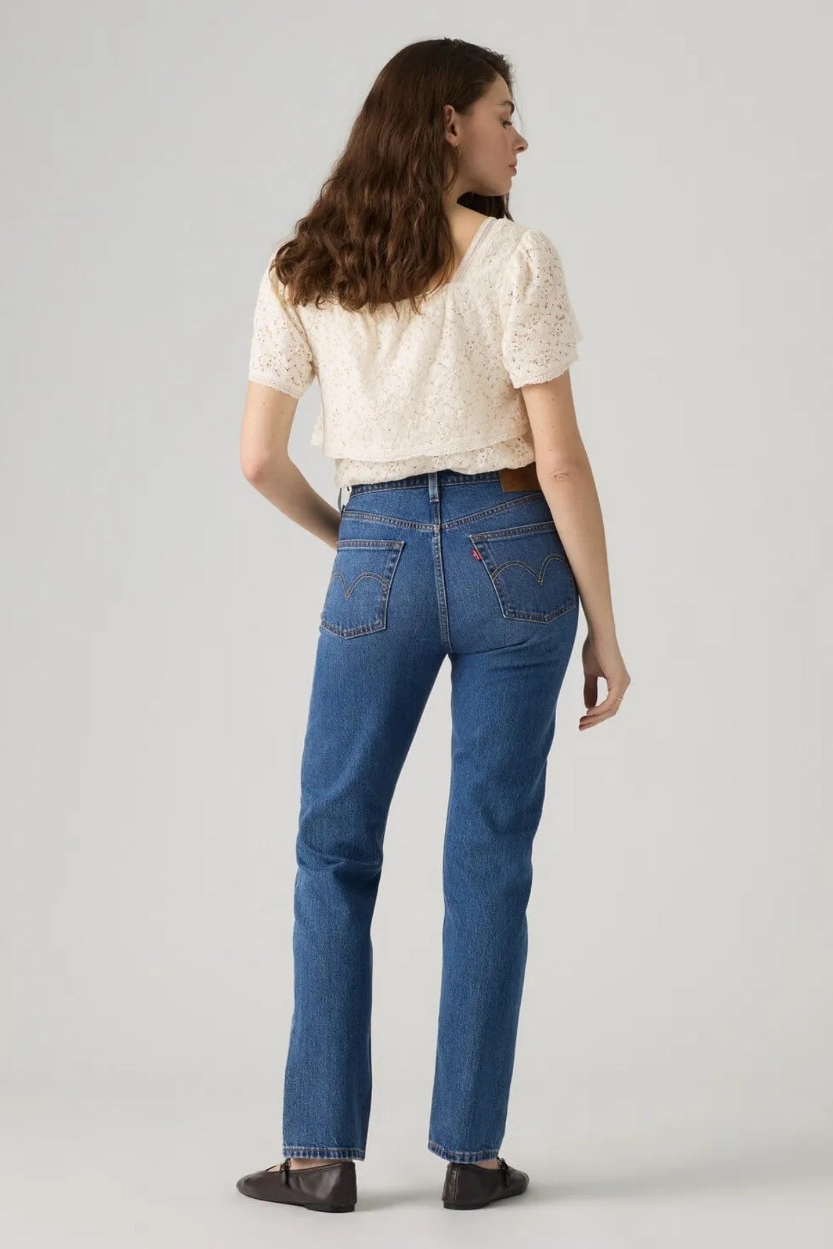kadin-501-med-indigo-jeans-3ea2-0.jpg