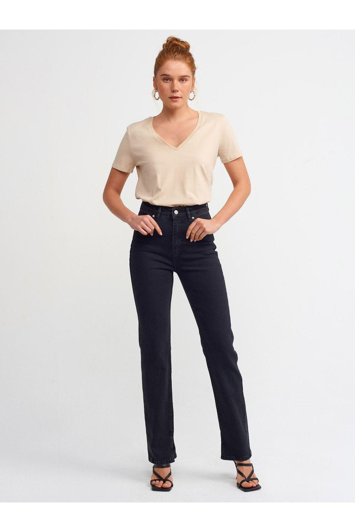 kadin-bej-v-yaka-basic-t-shirt-ff-ada.jpg