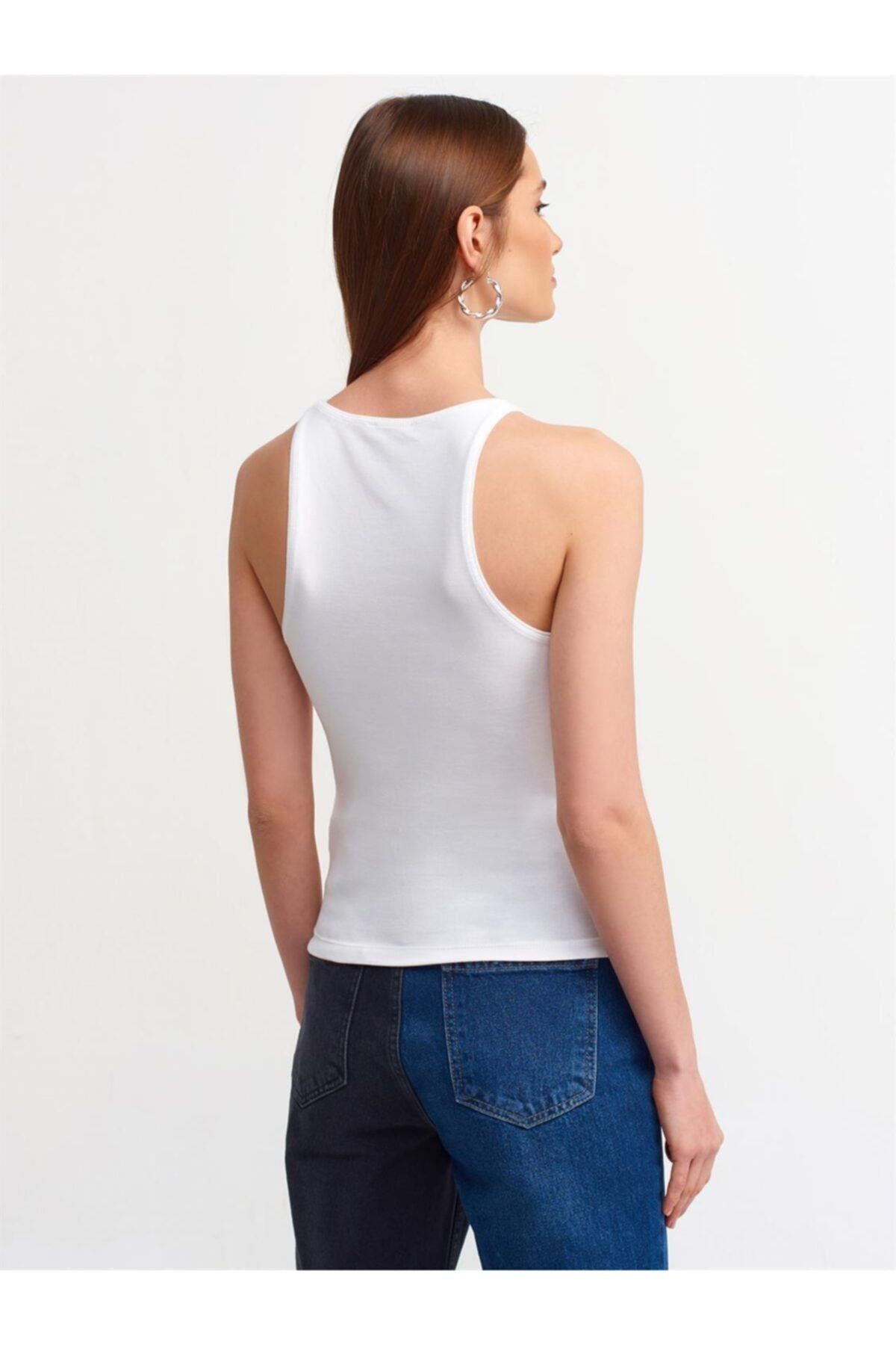 kadin-beyaz-halter-yaka-tshirt-76-23d.jpg