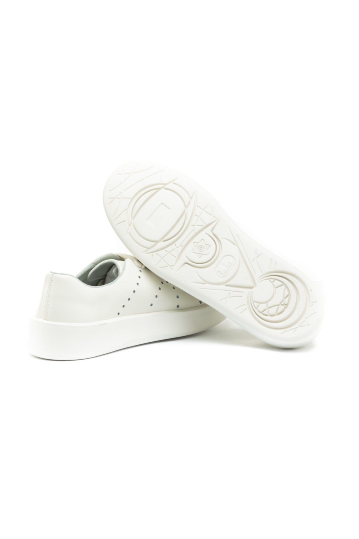 kadin-beyaz-sneaker-a07c-8.jpg