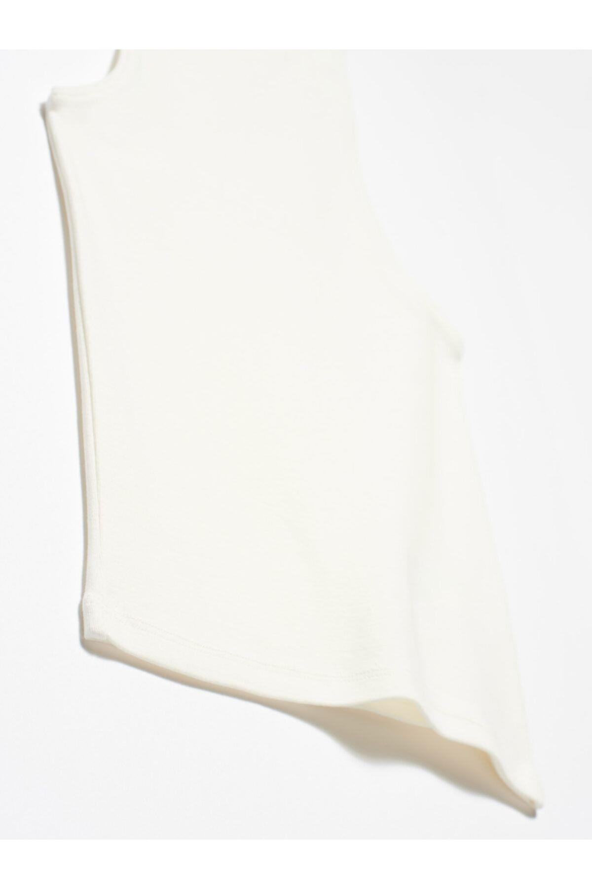 kadin-ekru-halter-yaka-tshirt-5523-2.jpg