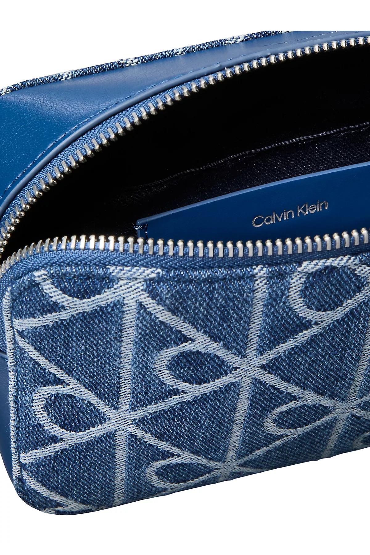 kadin-emblem-aop-denim-camera-omuz-can-ec4122.jpg