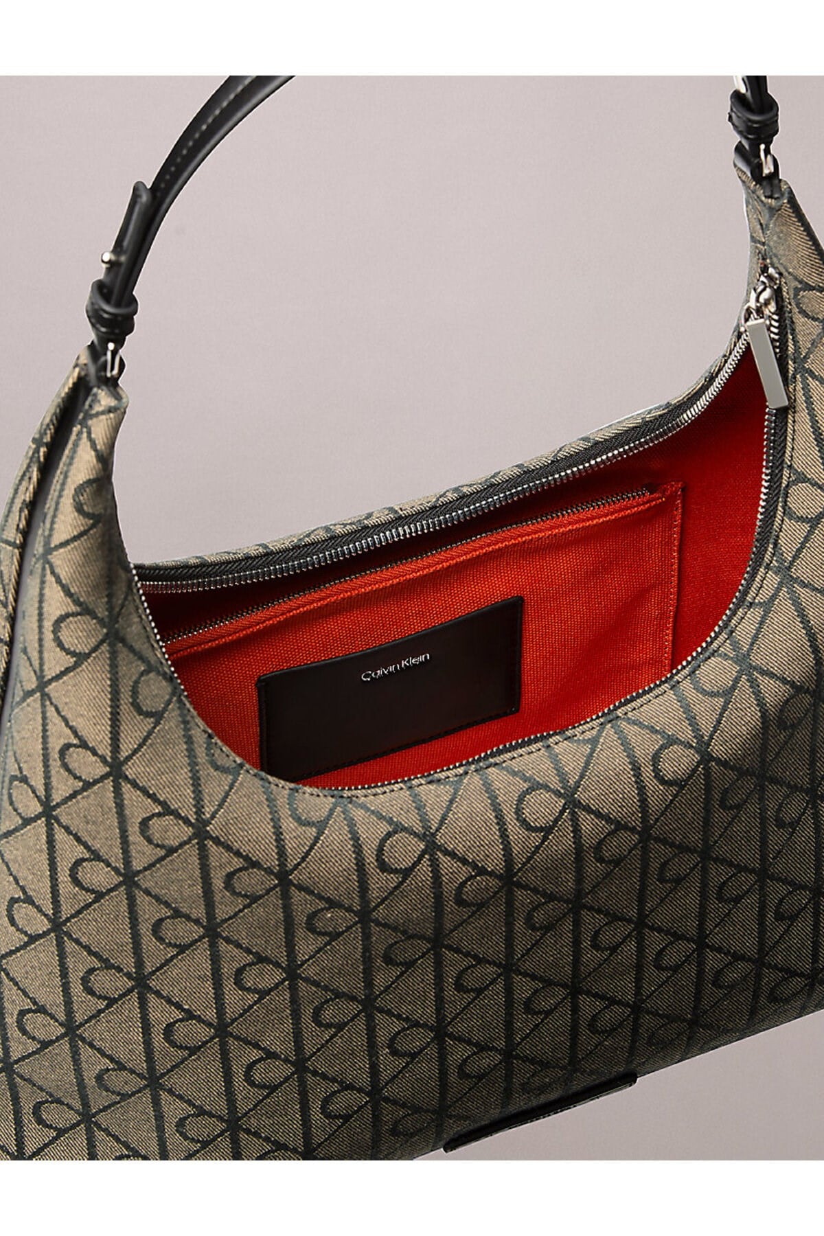 kadin-emblem-jacquard-omuz-cantasi-8aa9bb.jpg