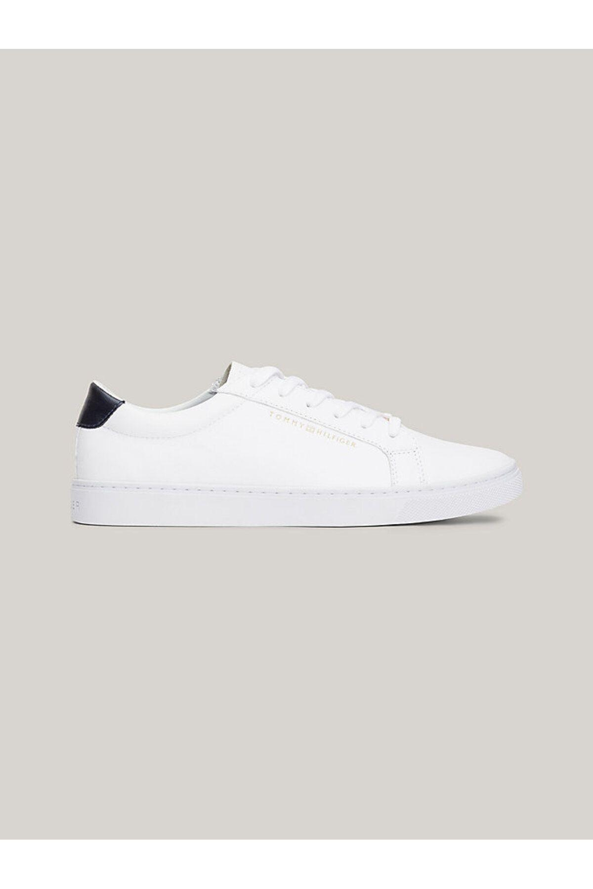 kadin-essential-sneaker-2d36bd.jpg