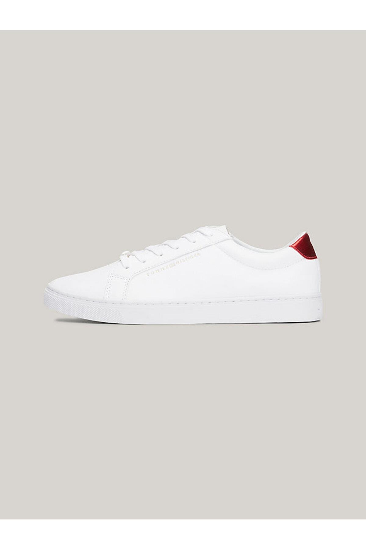 kadin-essential-sneaker-50246d.jpg
