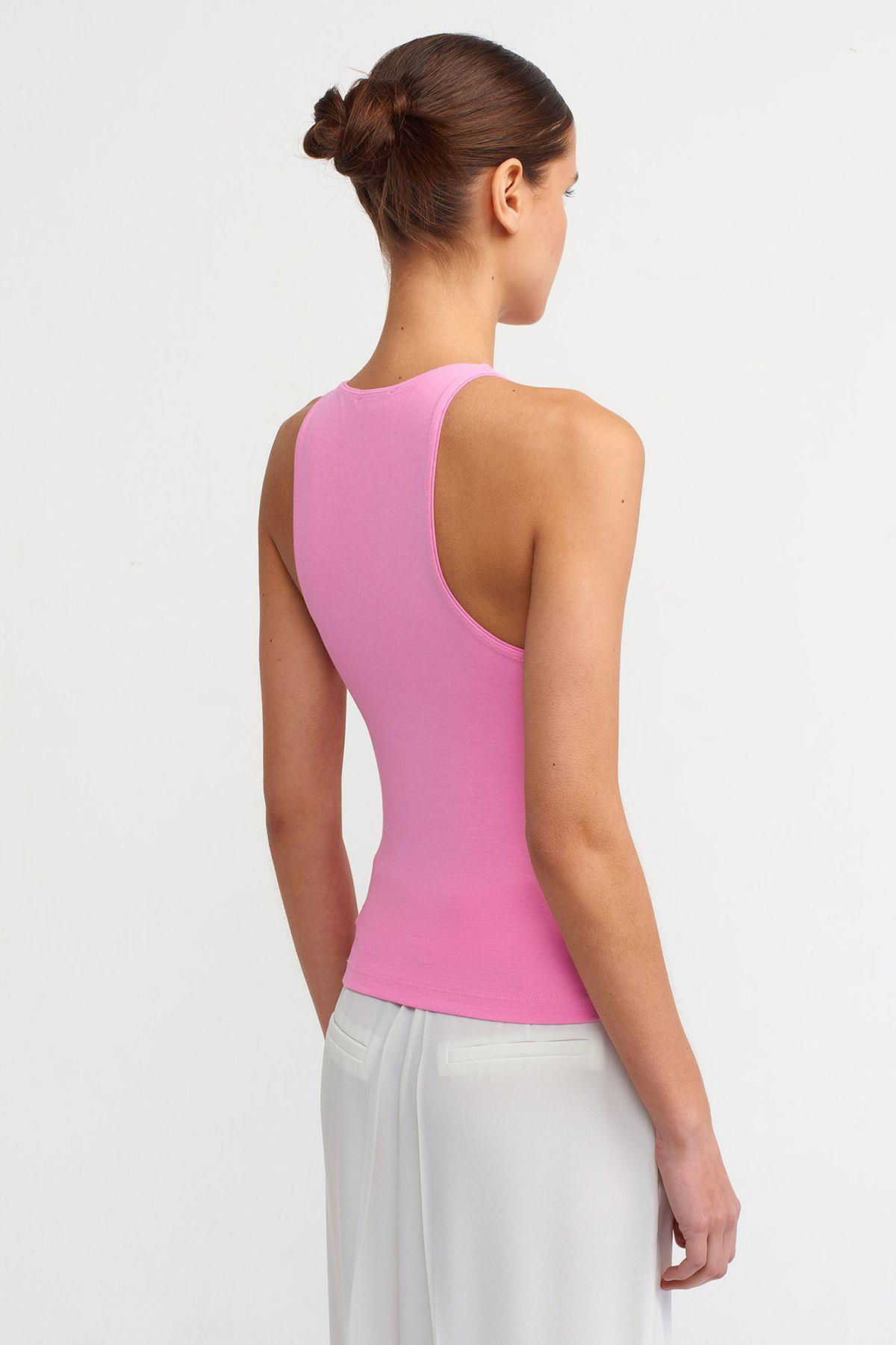kadin-halter-yaka-tshirt-255cbd.jpg