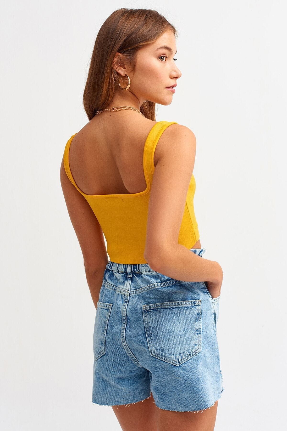 kadin-kavunici-2658-biyeli-crop-top-10-0e2-49.jpg