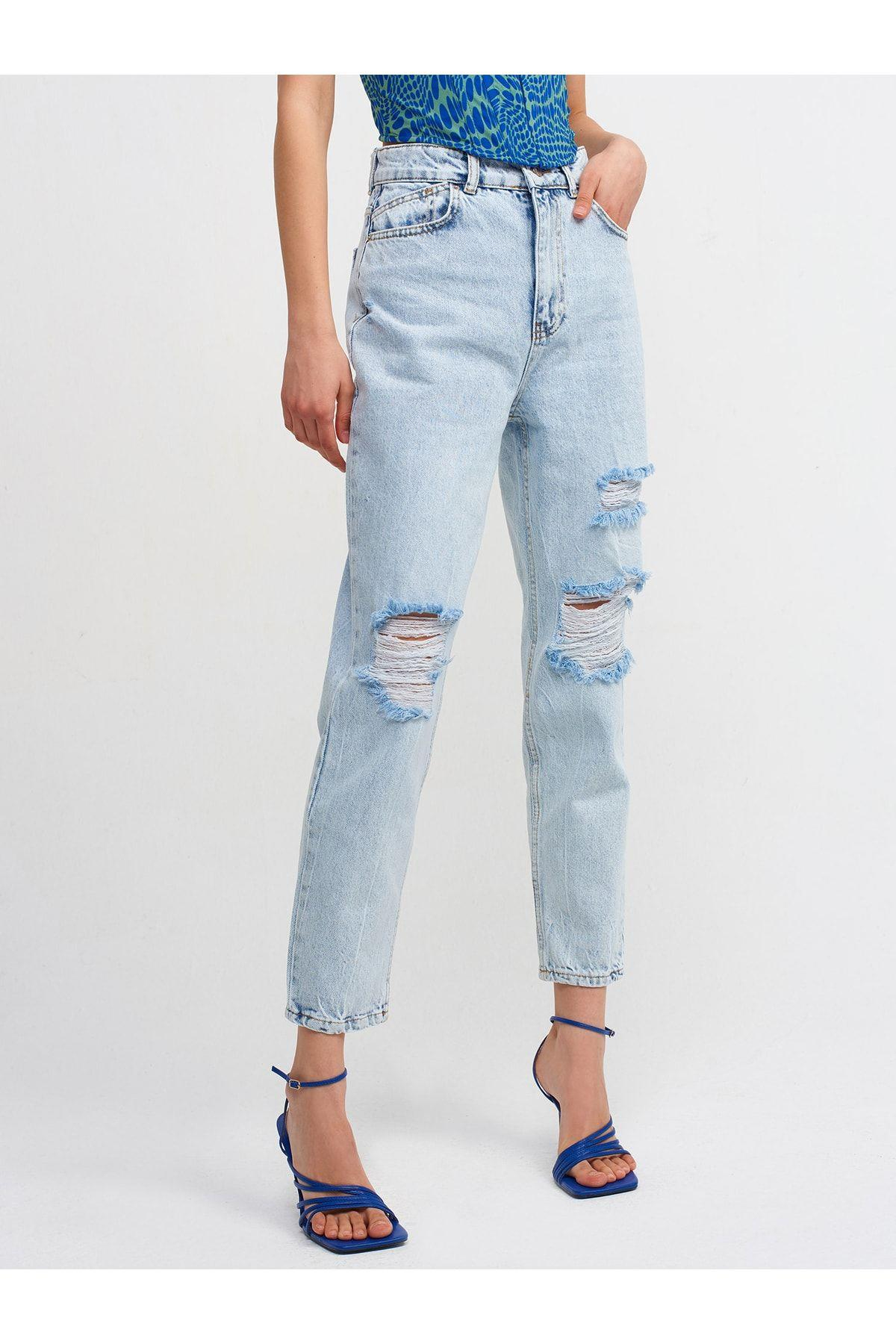 kadin-mavi-saat-cebi-yan-mom-jean-pant-6a9581.jpg
