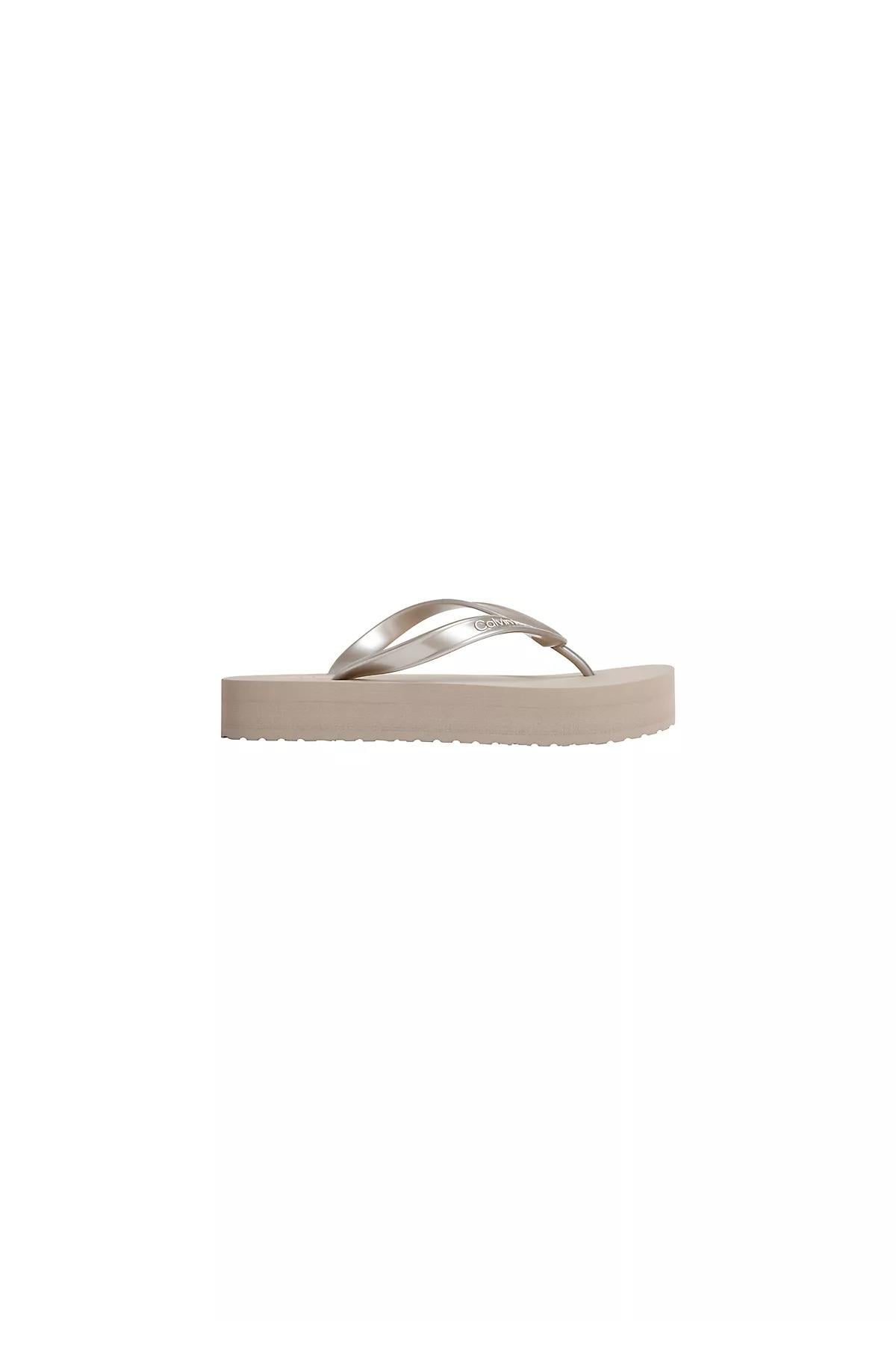 kadin-platform-detayli-terlik-547f8f.jpg