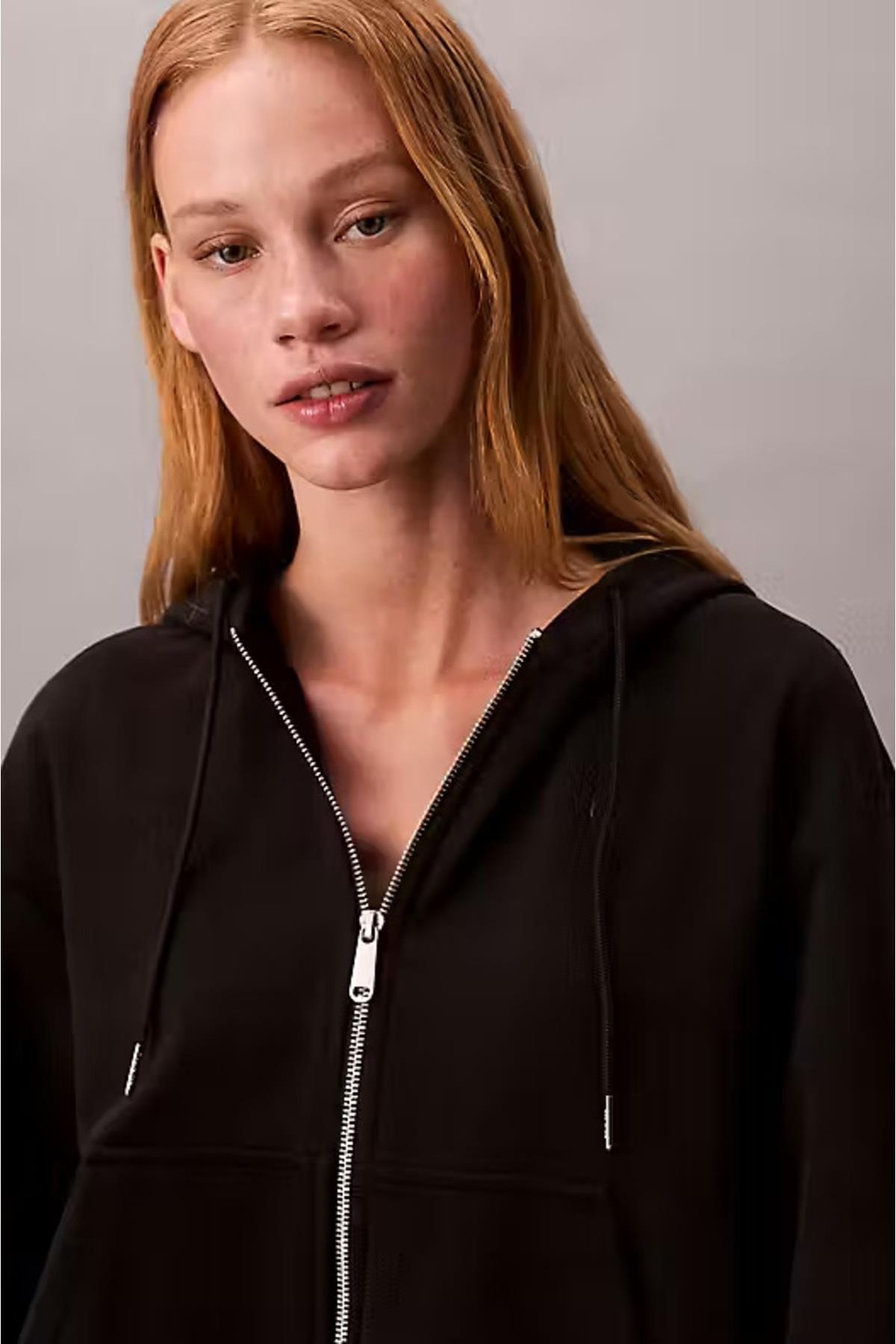 kadin-regular-fit-fermuarli-kapusonlu--52fbe9.jpg