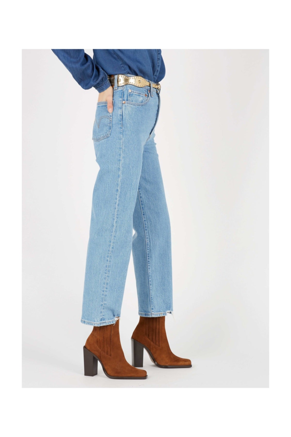 kadin-ribcage-straight-jean-pantolon-7--00feb.jpg