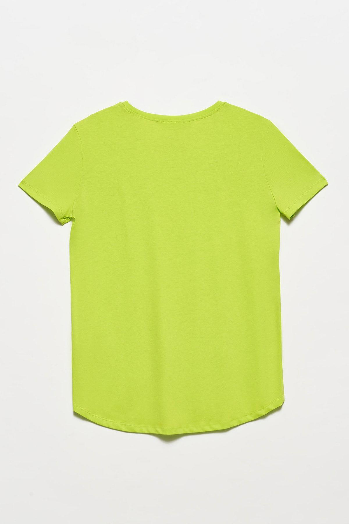 kadin-sari-3471-bisiklet-yaka-basic-t--9e781b.jpg