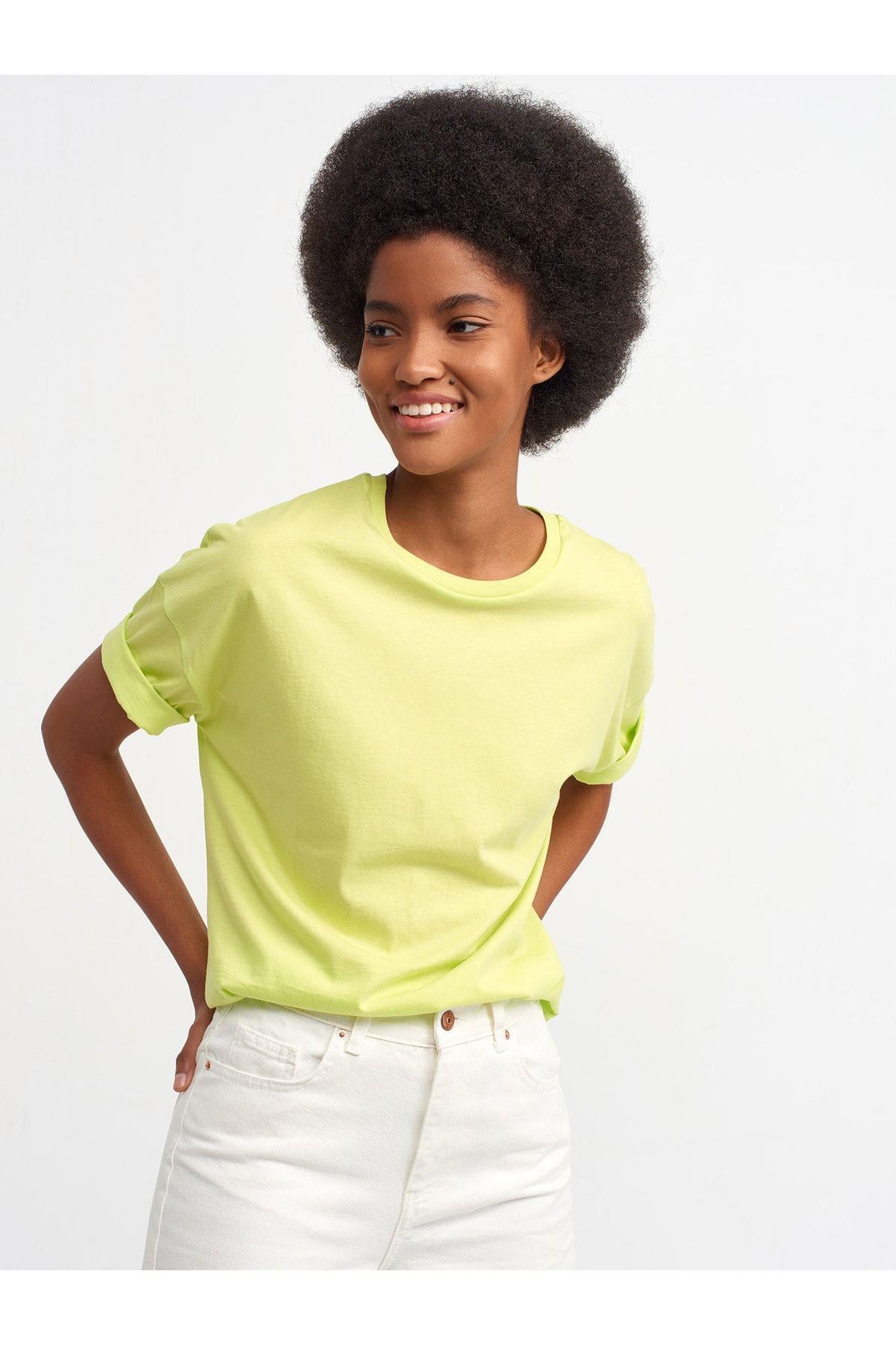kadin-sari-basic-t-shirt3683-7-8893.jpg