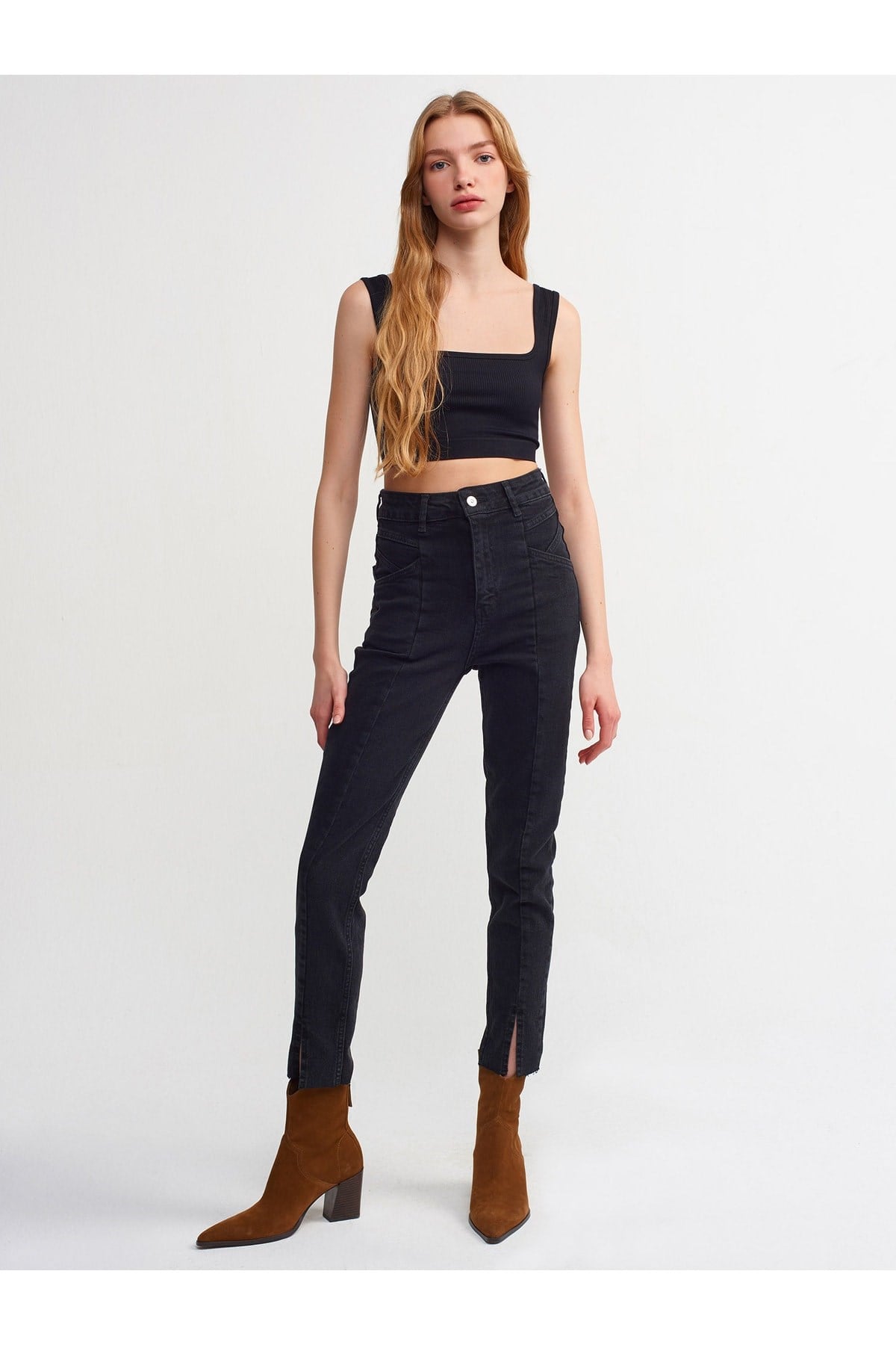 kadin-siyah-3540-askili-crop-top-101a0-098f92.jpg