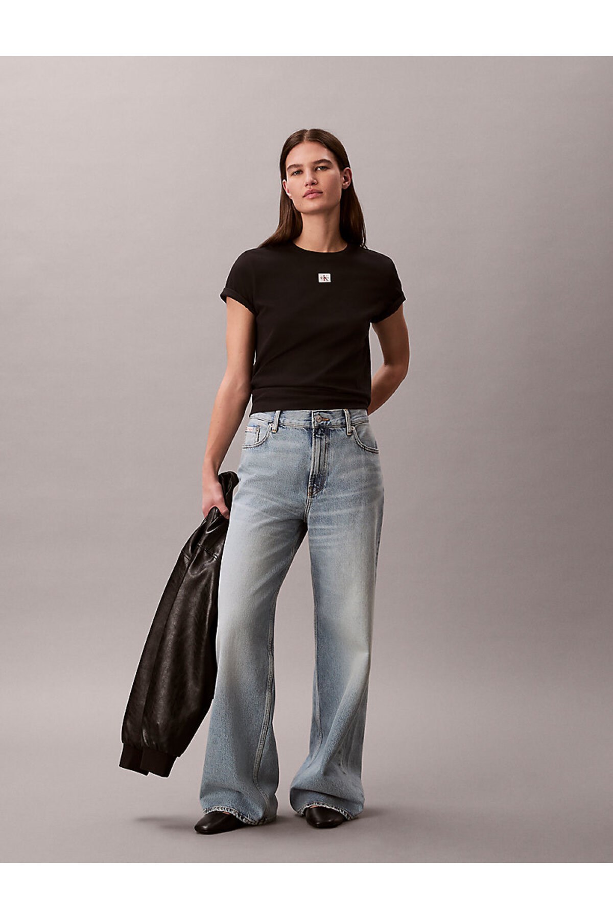 kadin-ss-regular-fit-woven-label-t-shi-ce433-.jpg