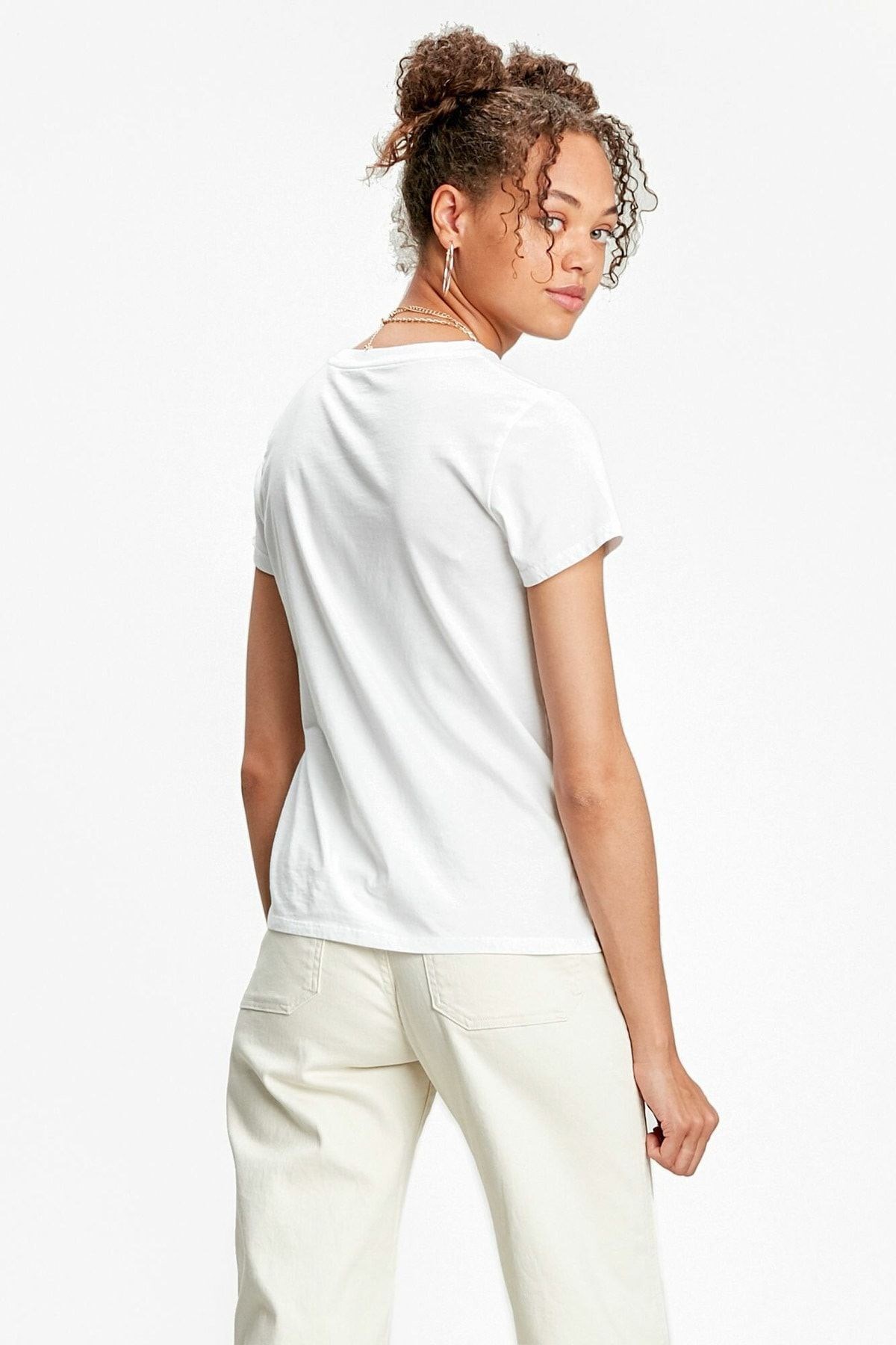 kadin-the-perfect-t-shirt-17369-0903--5a96-.jpg