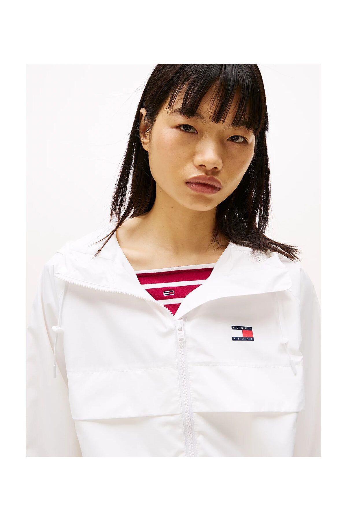 kadin-tjw-essential-windbreaker-ext-ce-2f6e49.jpg