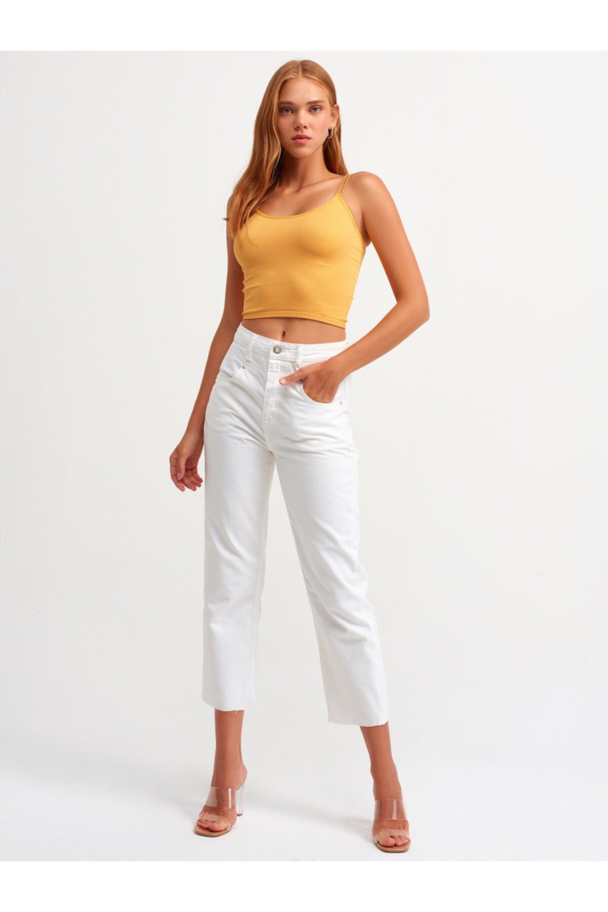 kadin-turuncu-lastikli-crop-top-kavuni-e5f0d1.jpg
