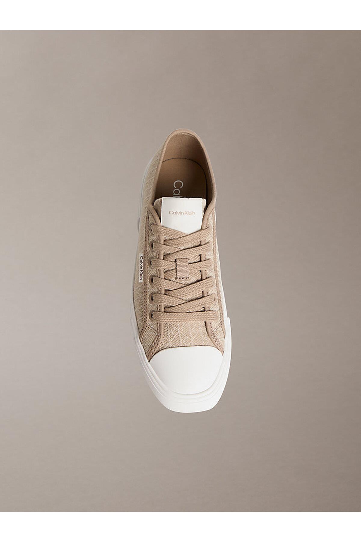 kadin-vulc-laceup-aop-canvas-sneaker-8aad4c.jpg
