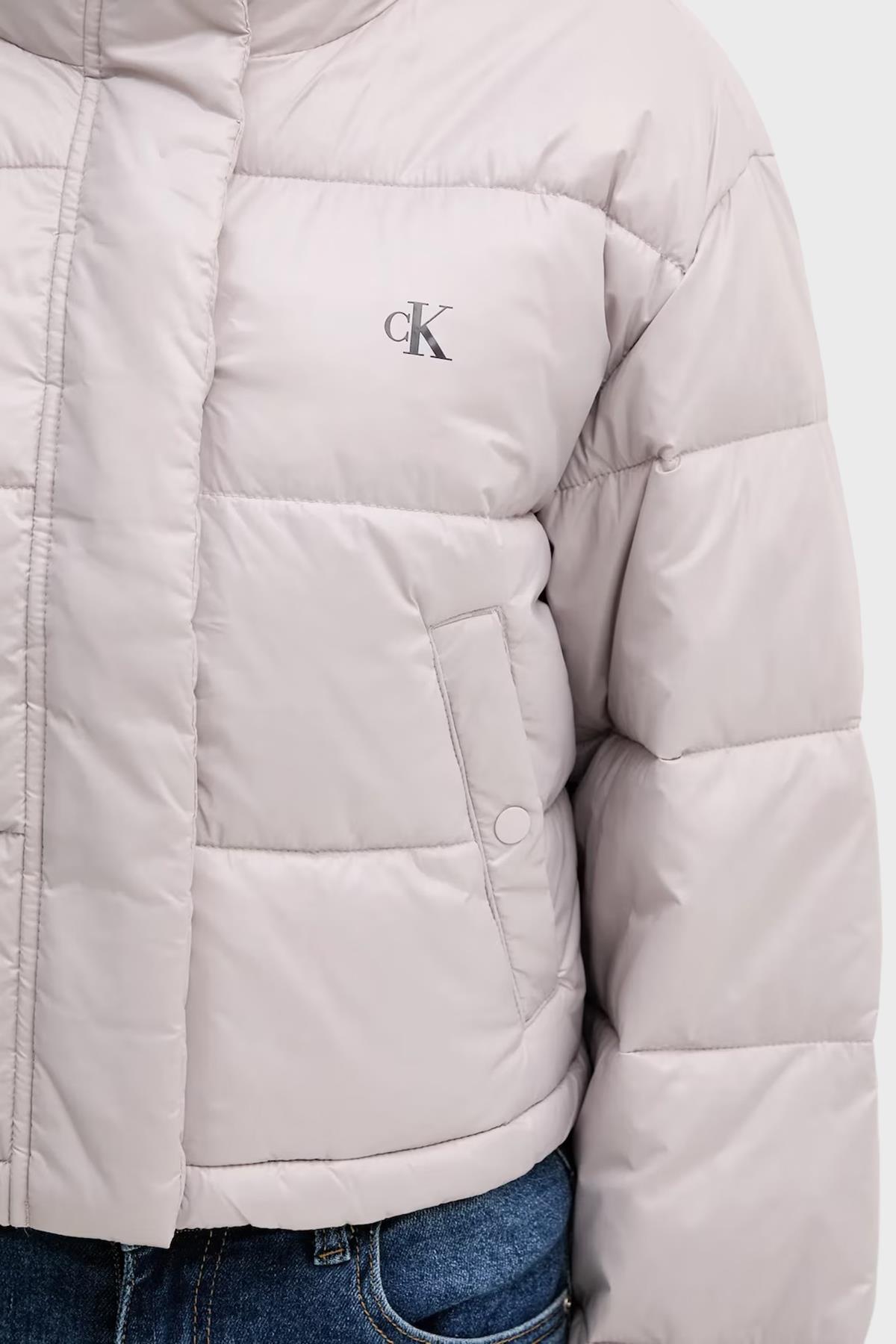 kapitoneli-regular-fit-dik-yaka-sisme--823f35.jpg