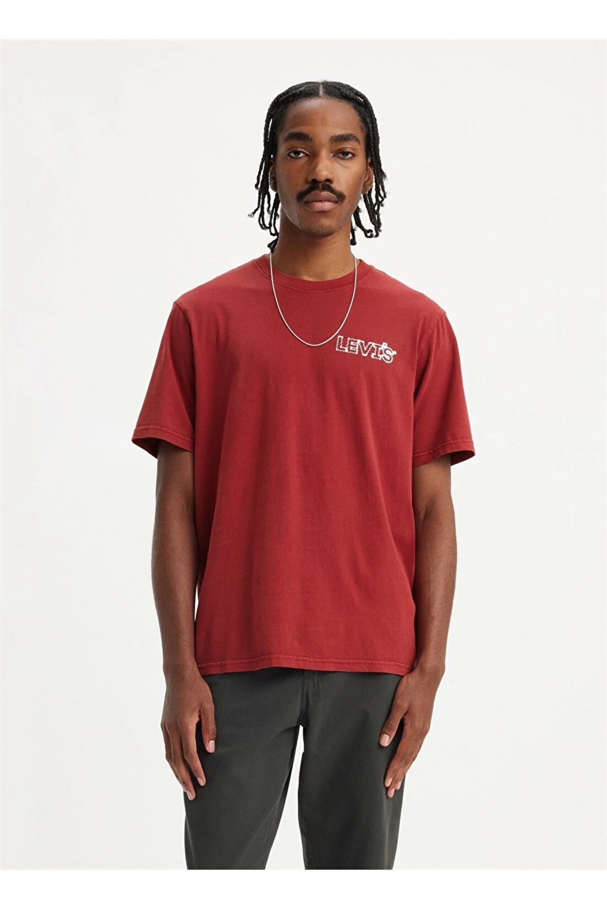levis-bisiklet-yaka-baskili-kirmizi-er-17a1f2.jpg