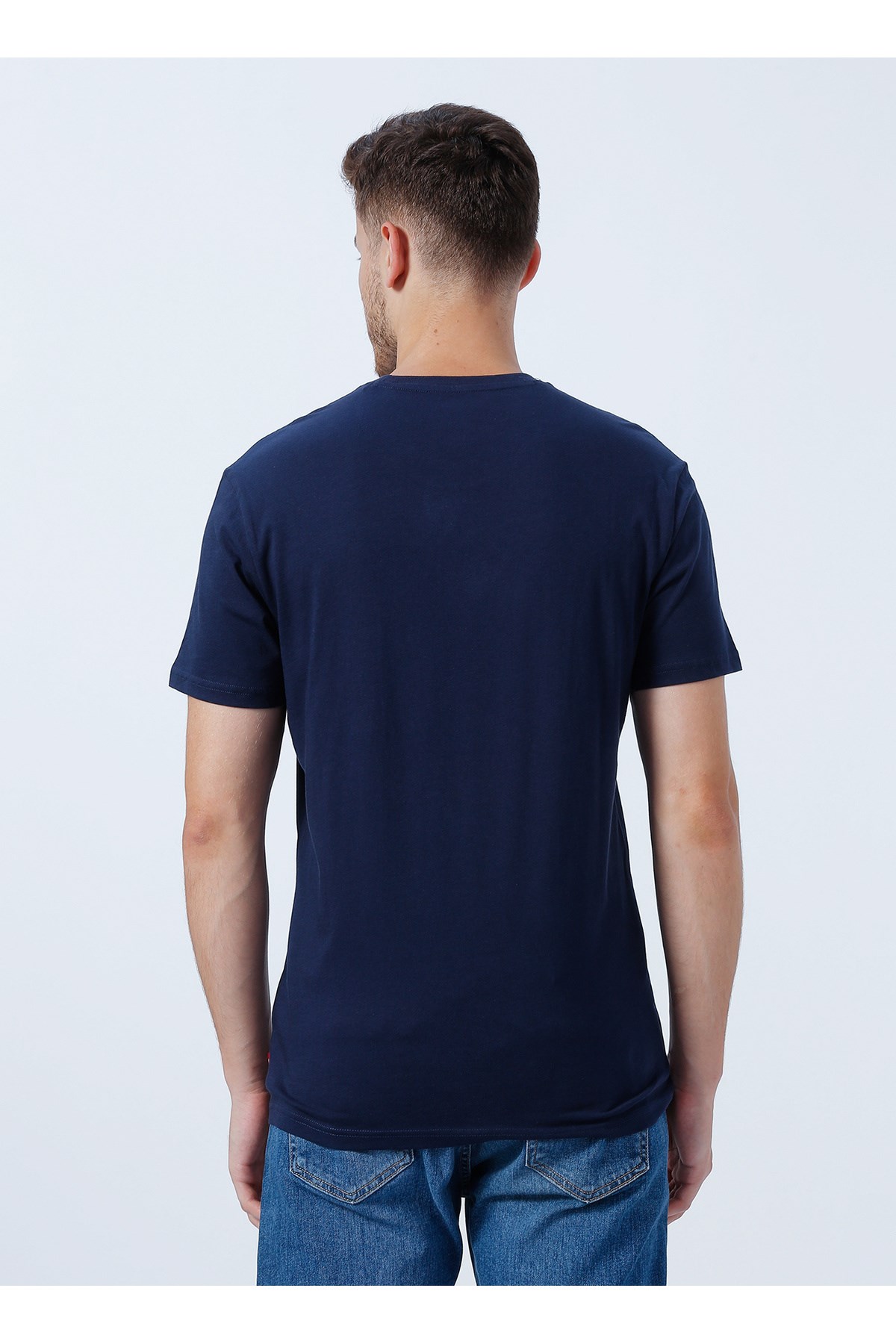 levis-bisiklet-yaka-mavi-erkek-t-shirt-00a1-1.jpg