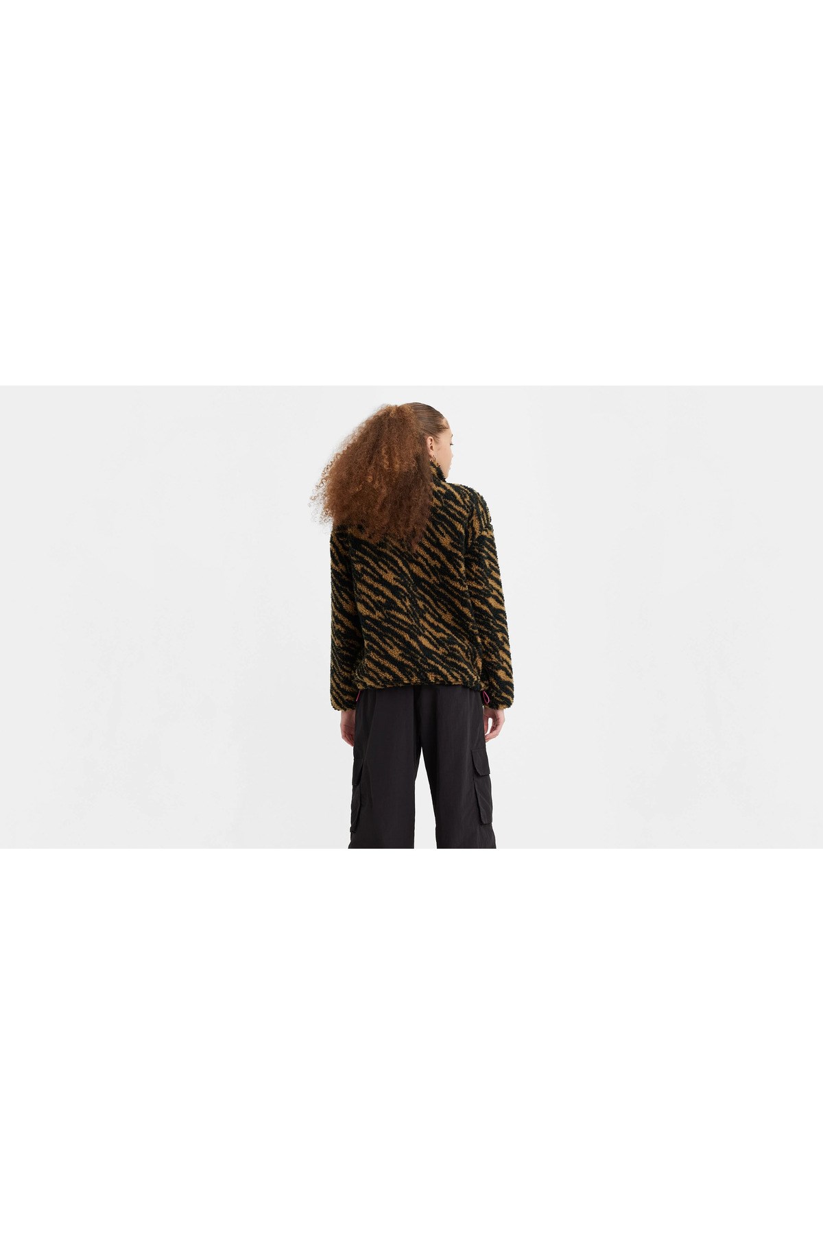 levis-kapuson-yaka-desenli-kadin-sweat-04c8a7.jpg