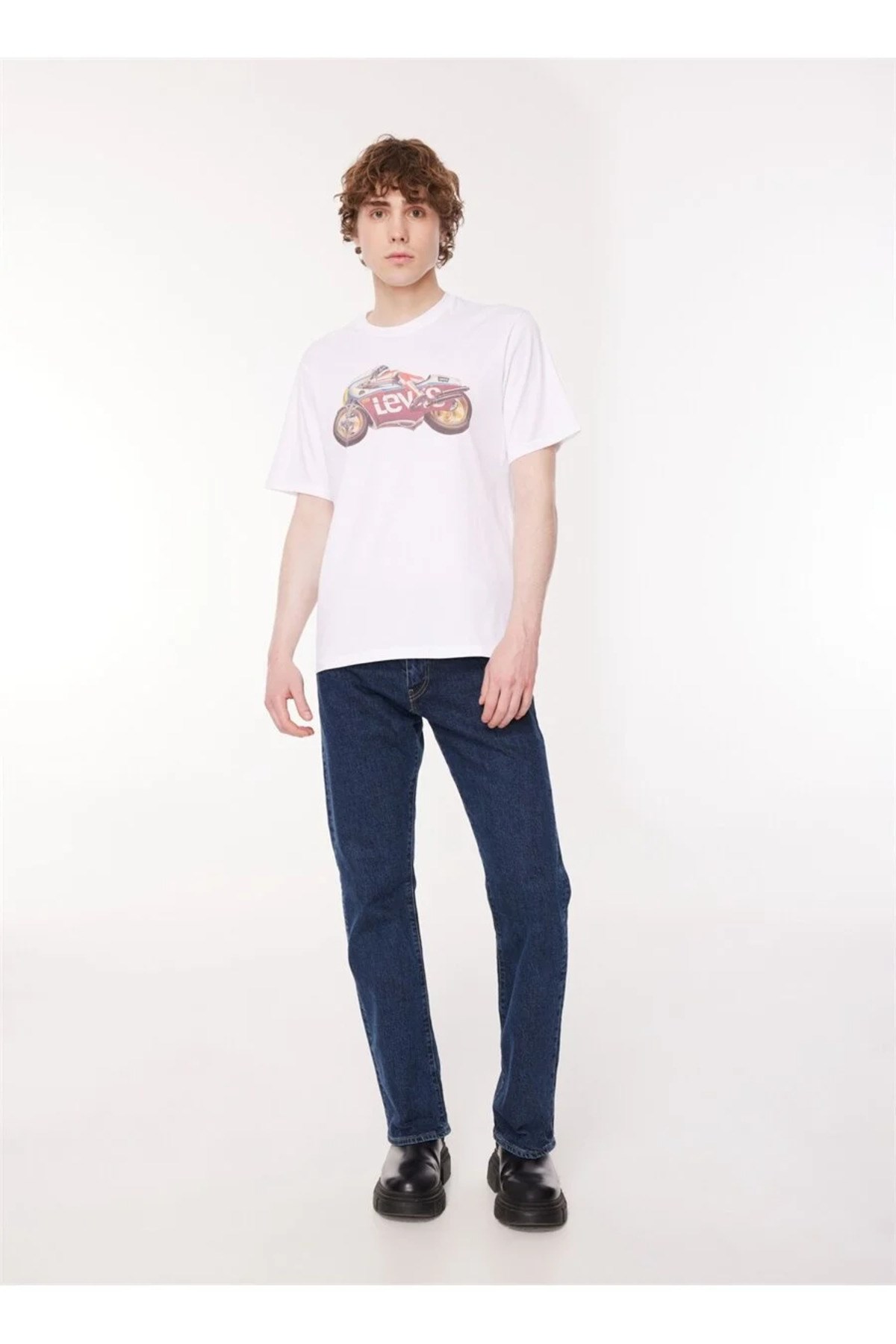 levis-levis-bisiklet-yaka-baskili-beya-586-4c.jpg