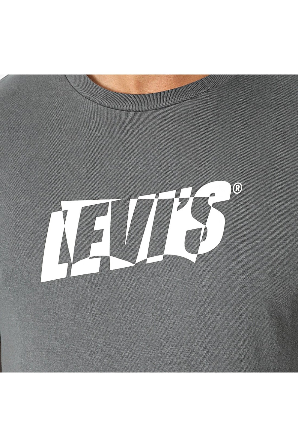 lse_graphic-crewneck-te-cutout-bw-a-3ab9.jpg