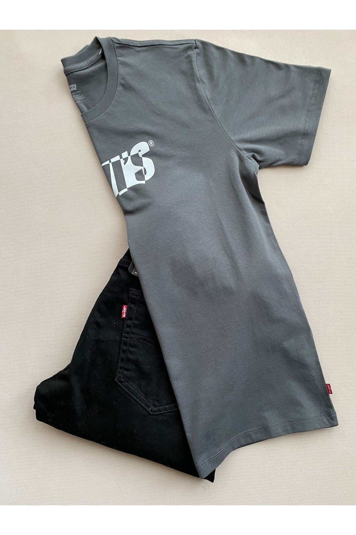 lse_graphic-crewneck-te-cutout-bw-df6e71.jpg