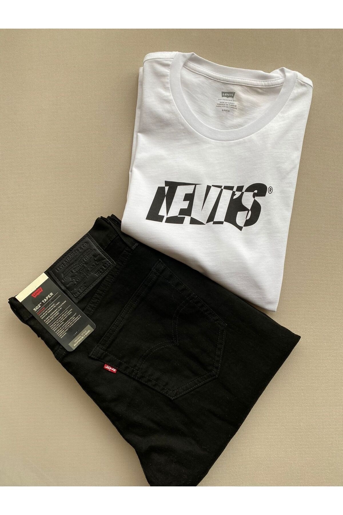 lse_graphic-crewneck-te-cutout-bw-whit-a7f517.jpg