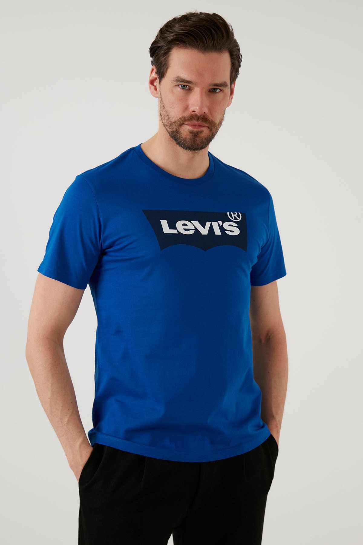 lse_graphic-crewneck-te-lse-bw-ssnl-su-411b-a.jpg