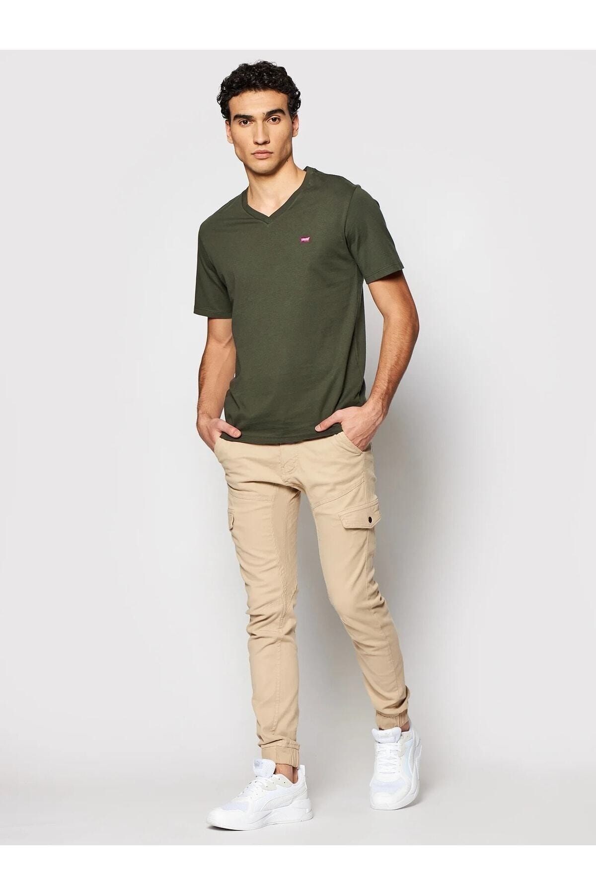 lse_orig-hm-vneck-thyme-73a1b6.jpg