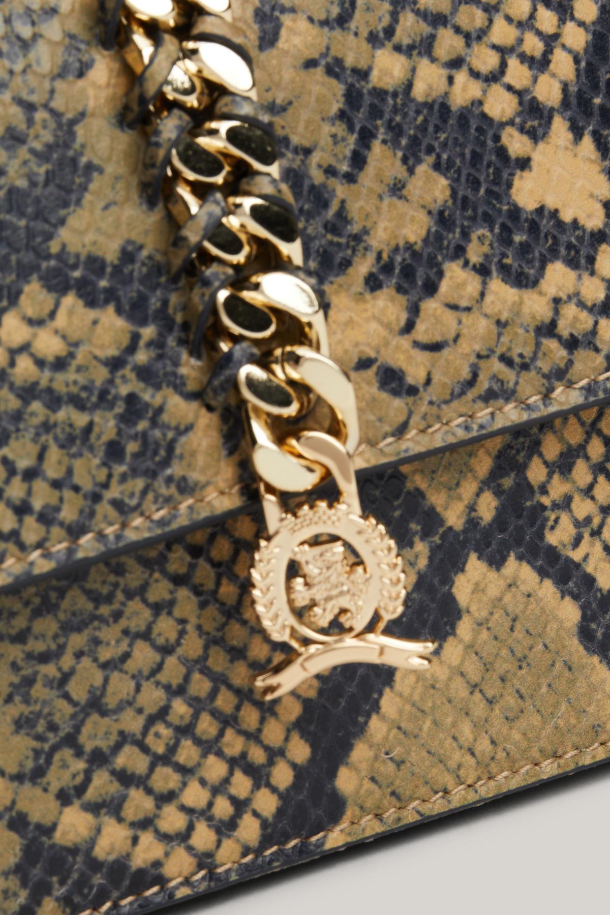 luxe-leather-crossover-sn-e7e9-f.jpg