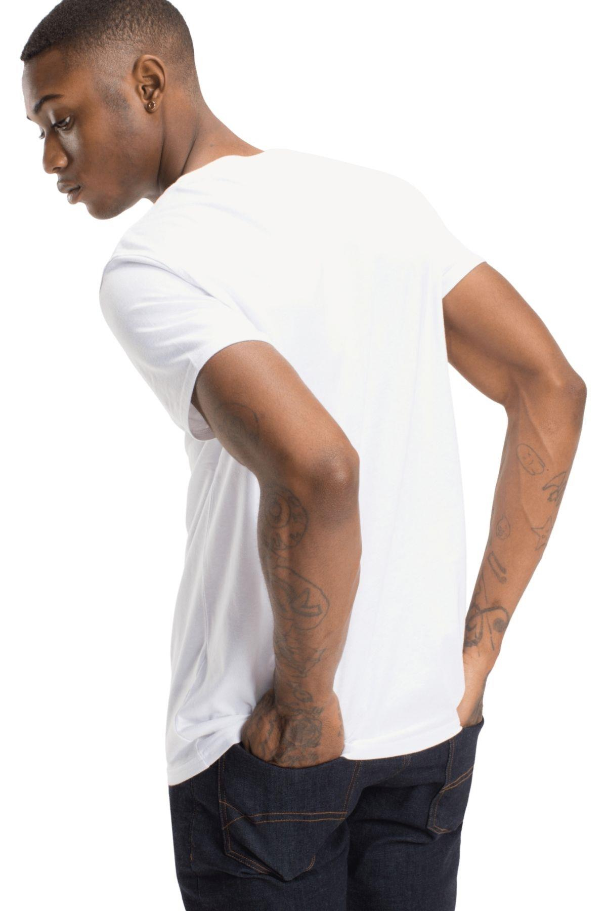 marka-logolu-erkek-beyaz-t-shirt-dar-k-8c280c.jpg
